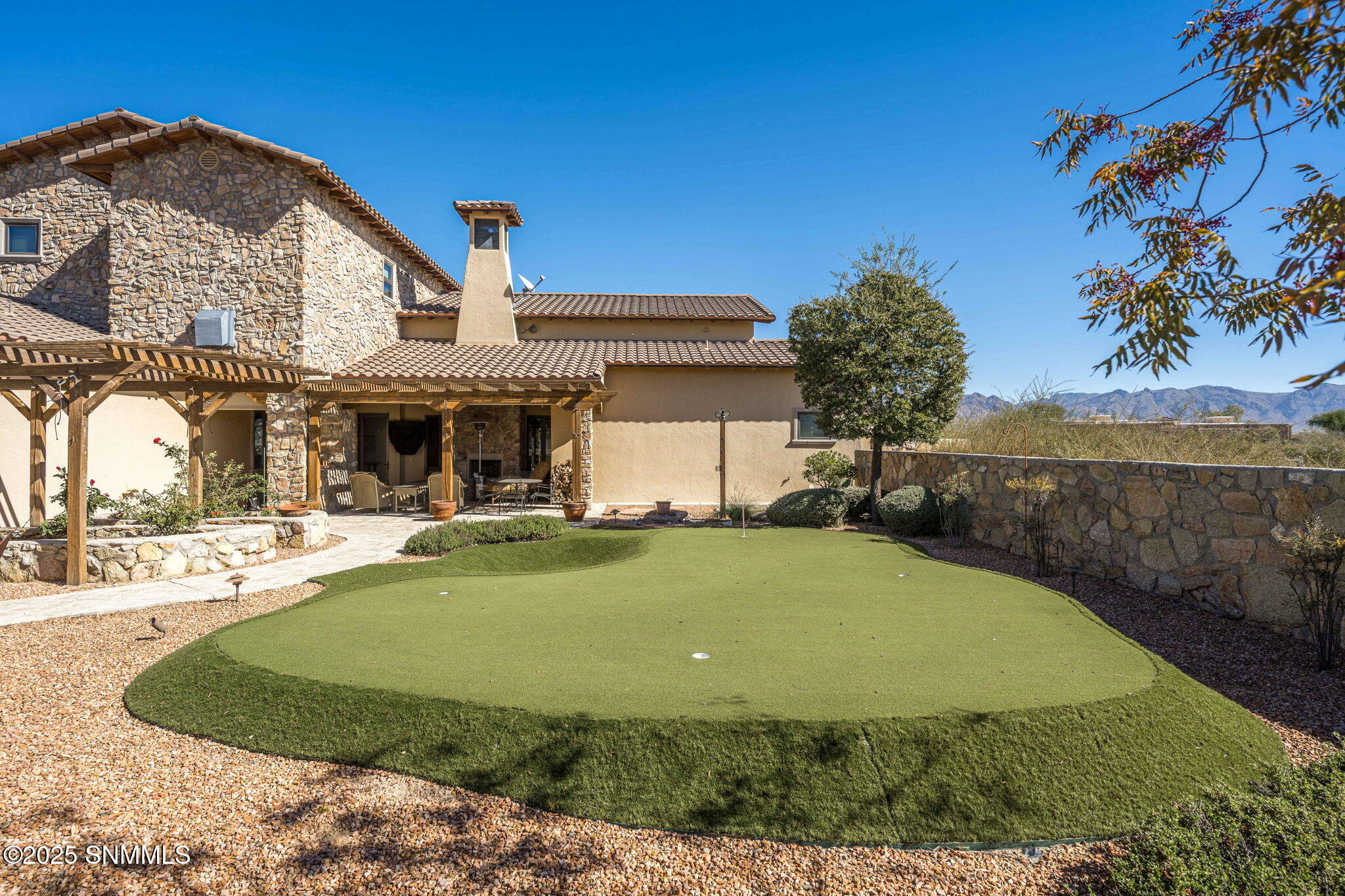 110-web-or-mls-Snappin Homes (LakeLucero