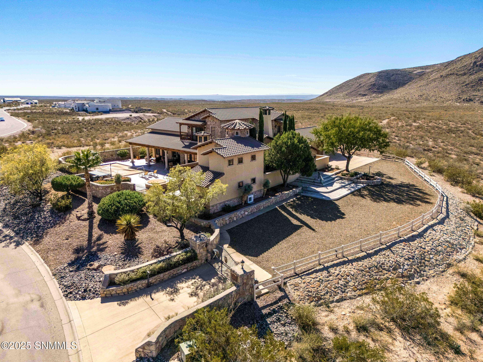 116-web-or-mls-Snappin Homes (LakeLucero