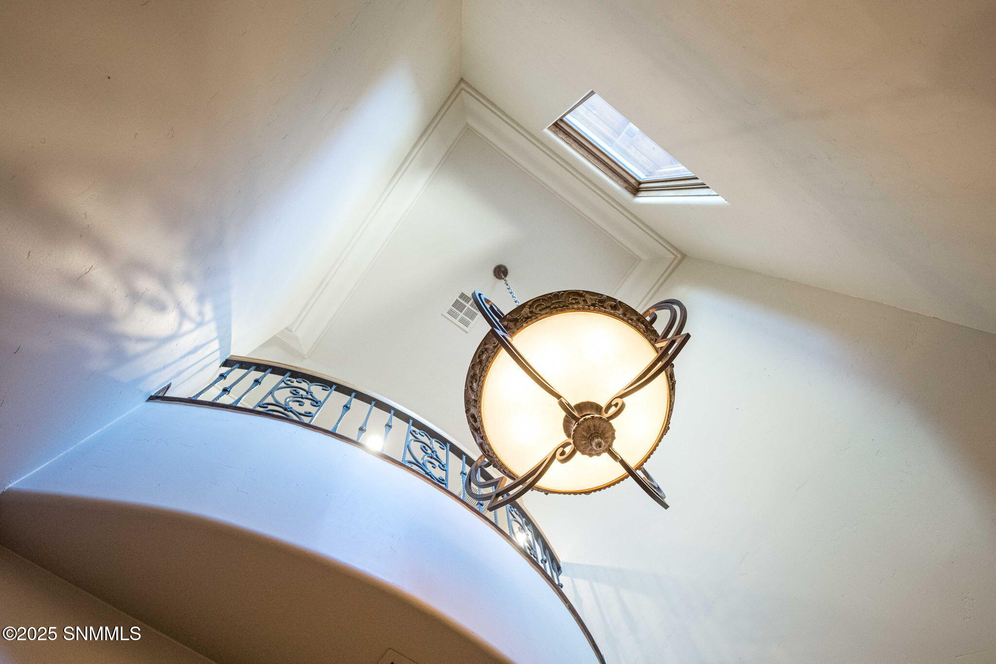 15-web-or-mls-Snappin Homes (LakeLucero7