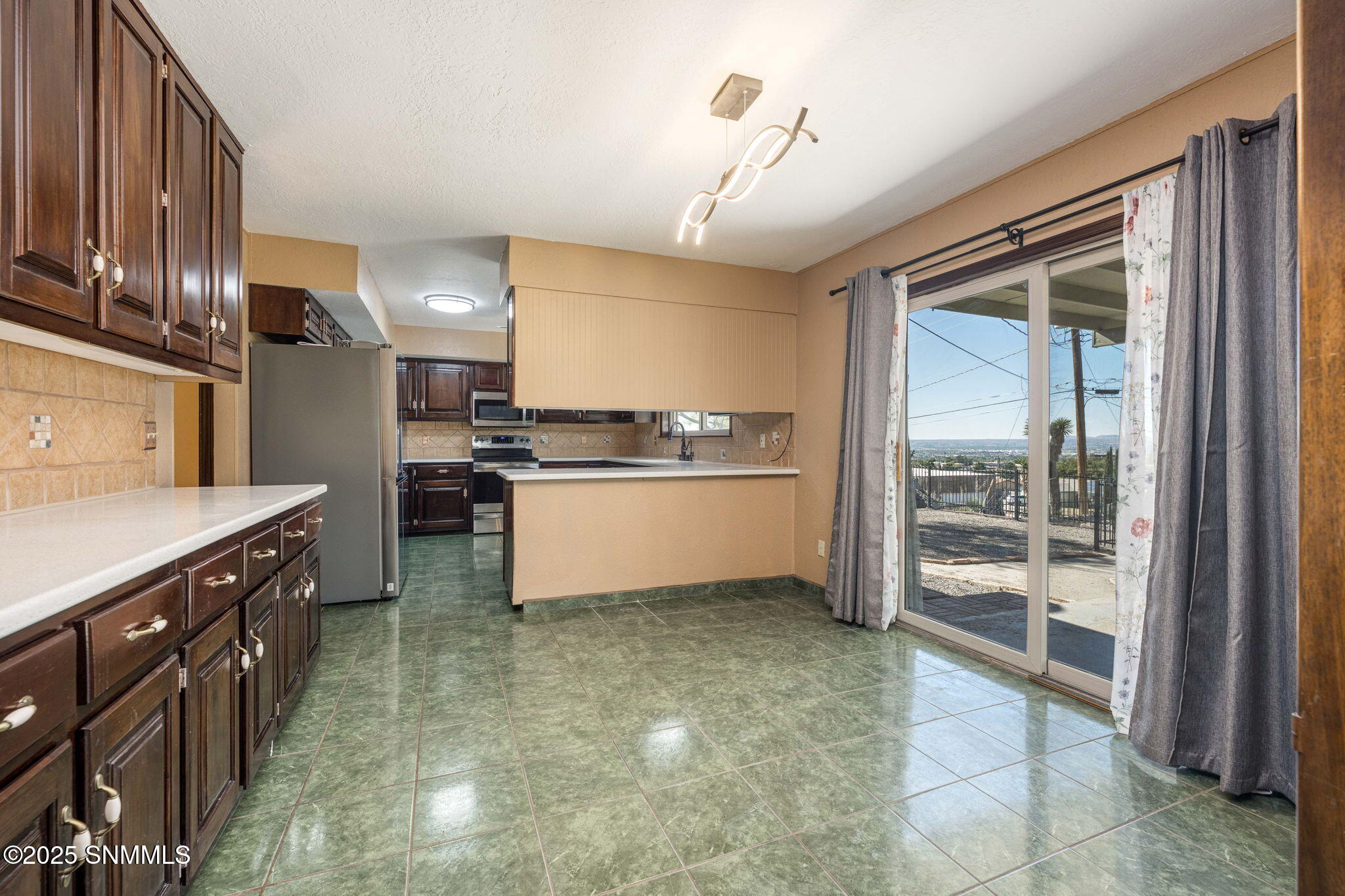 15-web-or-mls-Snappin Homes (ImperialRid