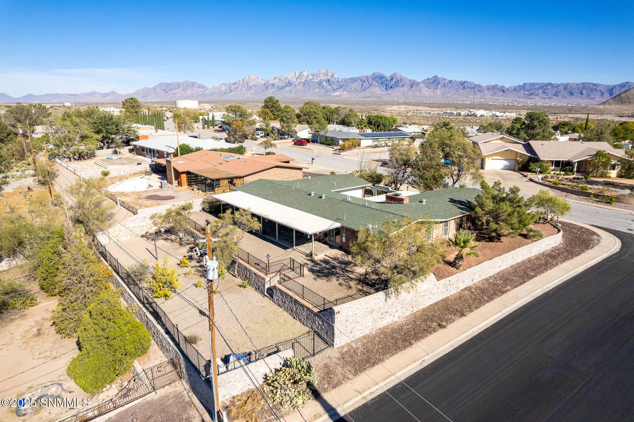 63-web-or-mls-Snappin Homes (ImperialRid