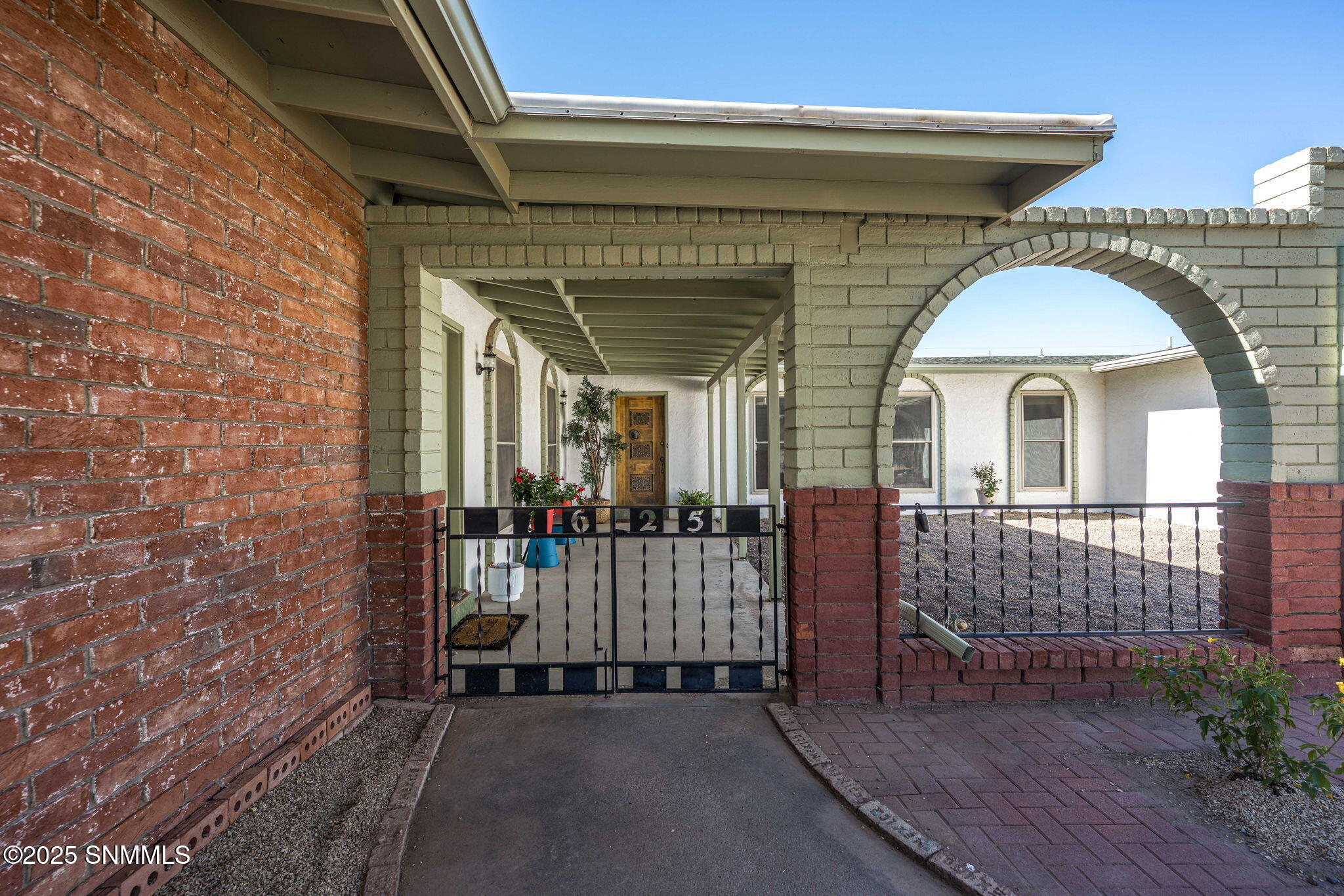 5-web-or-mls-Snappin Homes (ImperialRidg