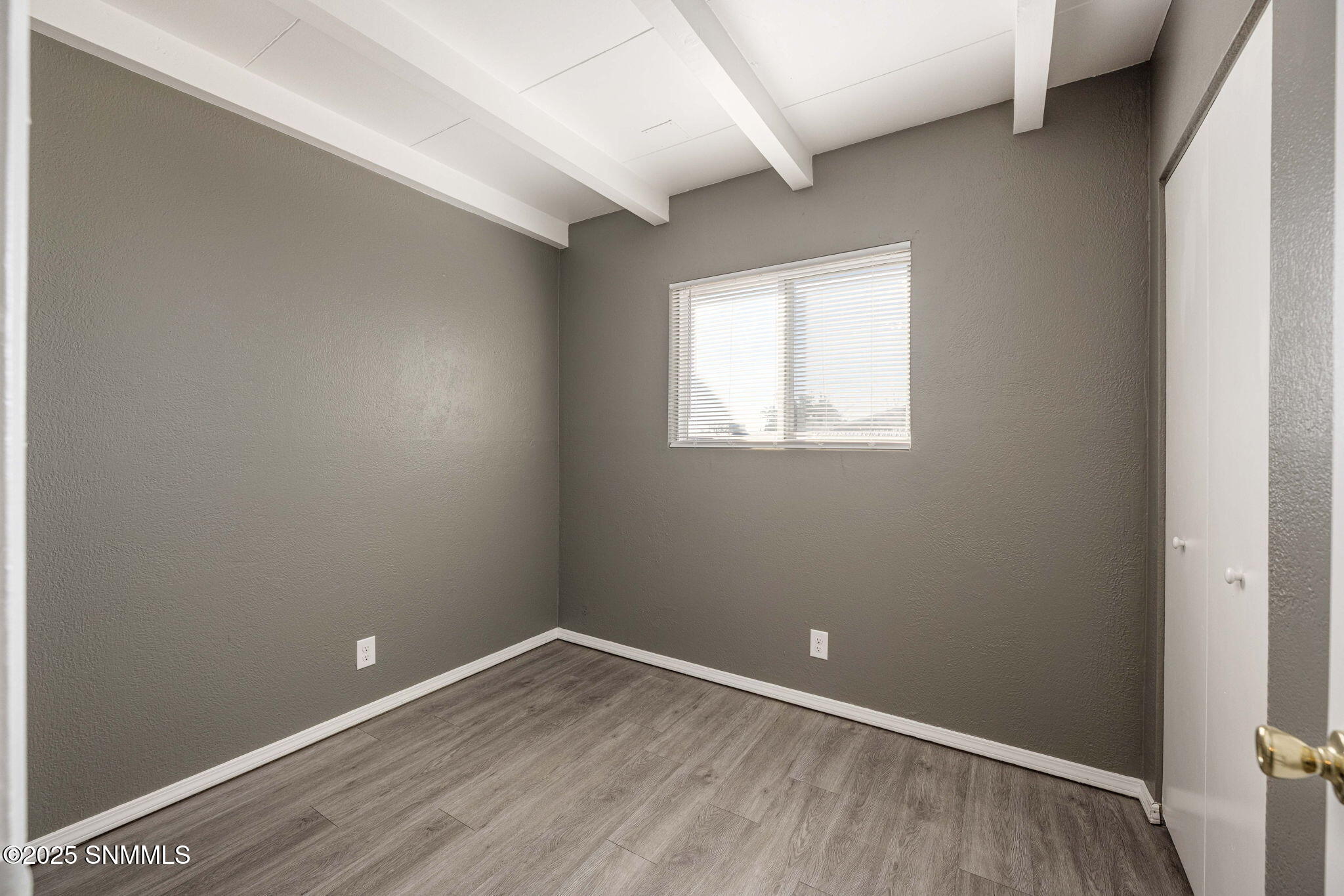 17-web-or-mls-Snappin Homes (Stull1005)-