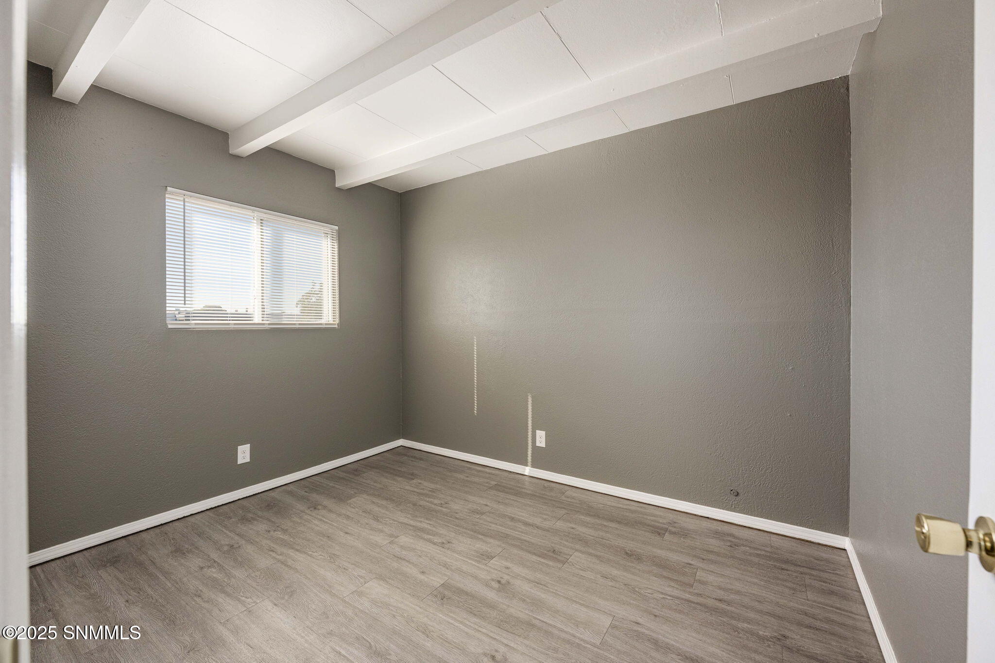 19-web-or-mls-Snappin Homes (Stull1005)-