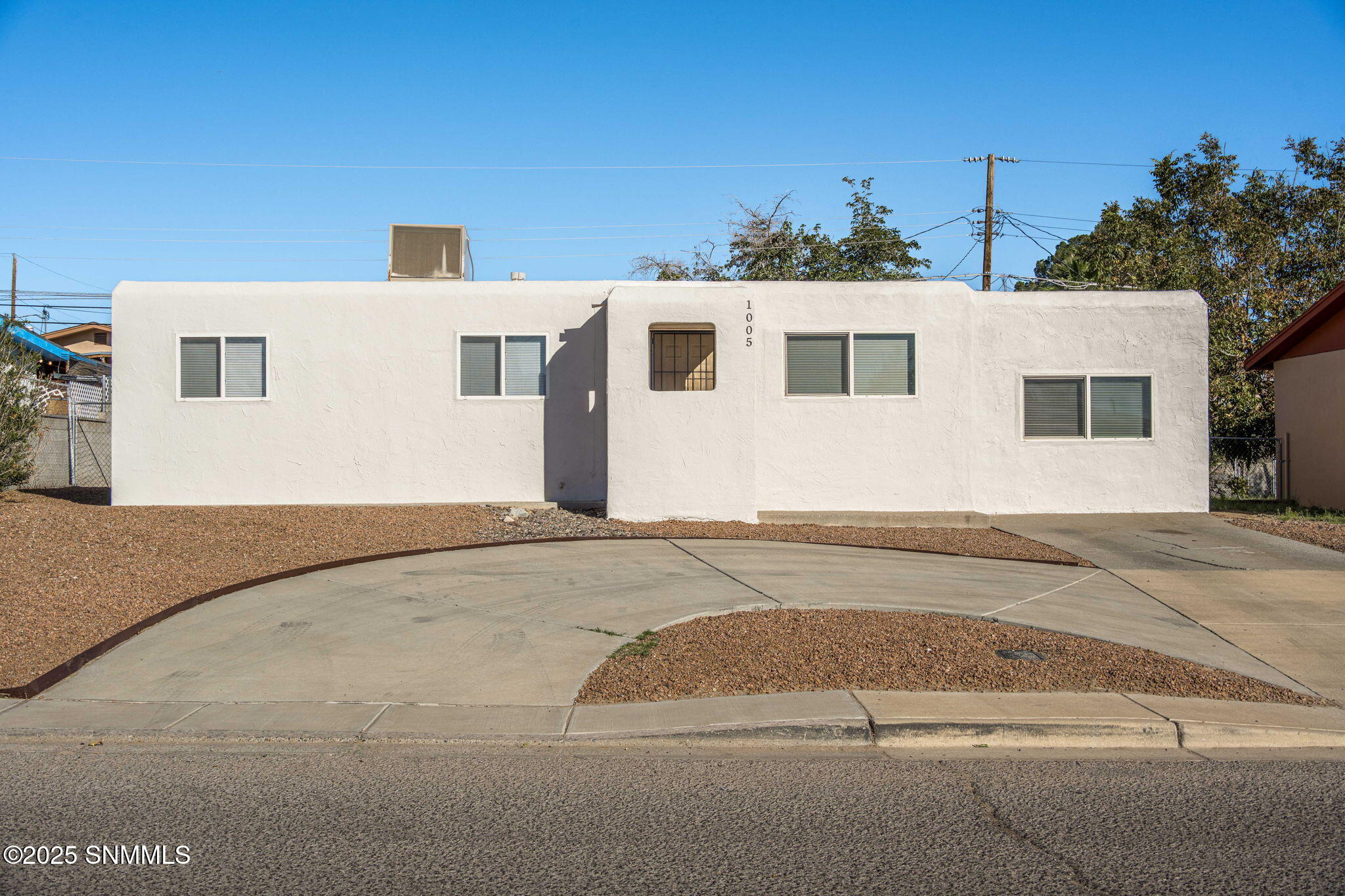 1-web-or-mls-Snappin Homes (Stull1005)-1