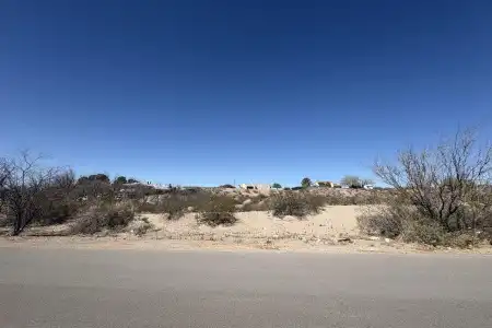 4131 Johnson Lane, Las Cruces, New Mexico 88011, ,Land,For Sale,Johnson,2503548
