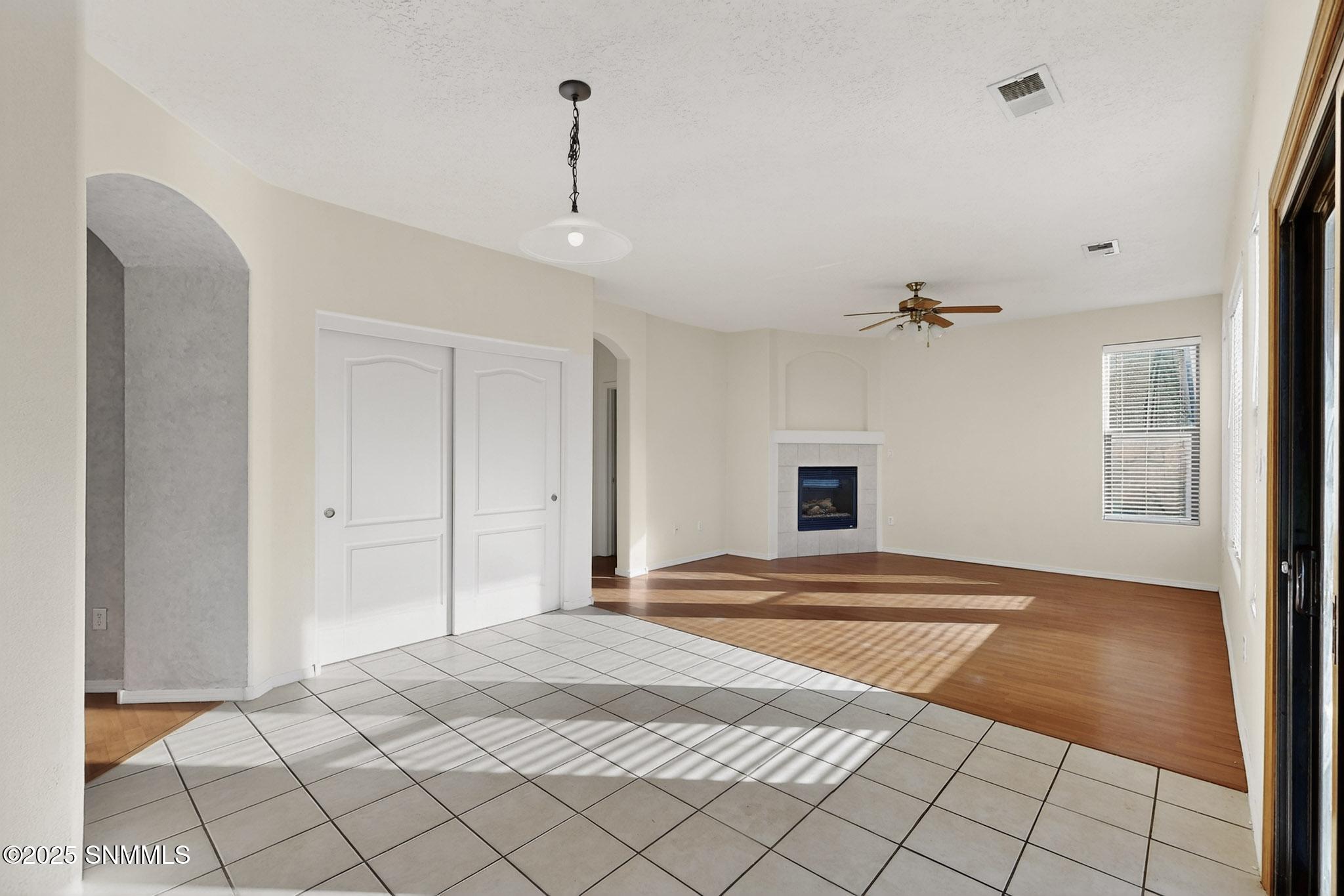 19-3D-Casas-2527-Candlewood-Cir-11132025