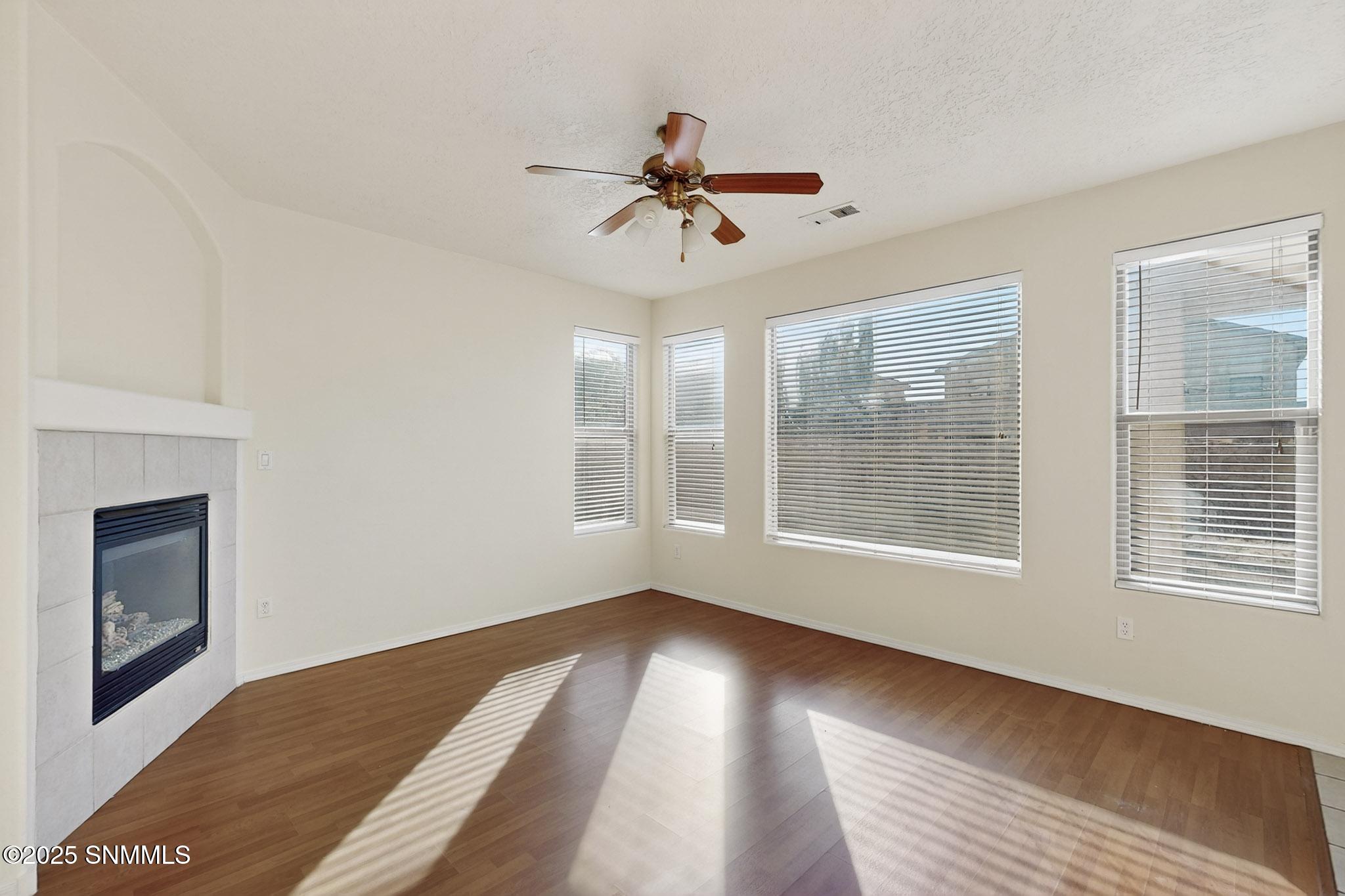 11-3D-Casas-2527-Candlewood-Cir-11132025