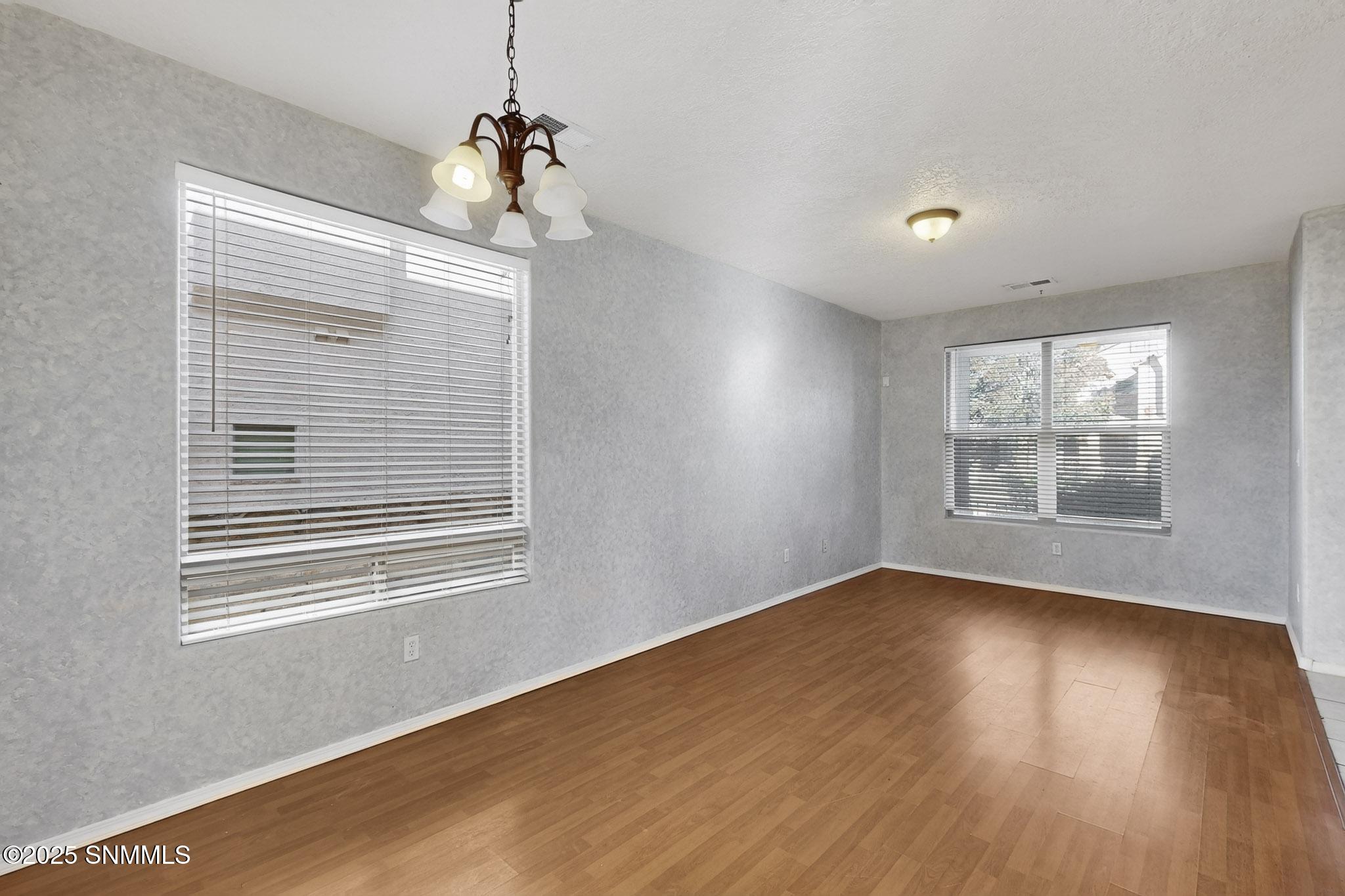 7-3D-Casas-2527-Candlewood-Cir-11132025_