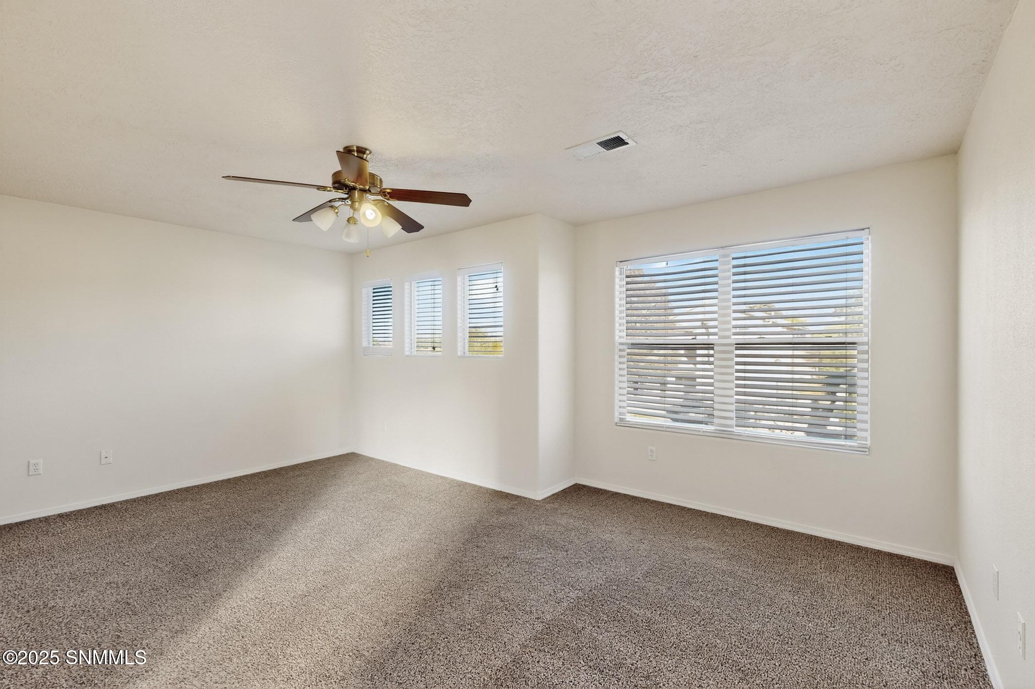 25-3D-Casas-2527-Candlewood-Cir-11132025