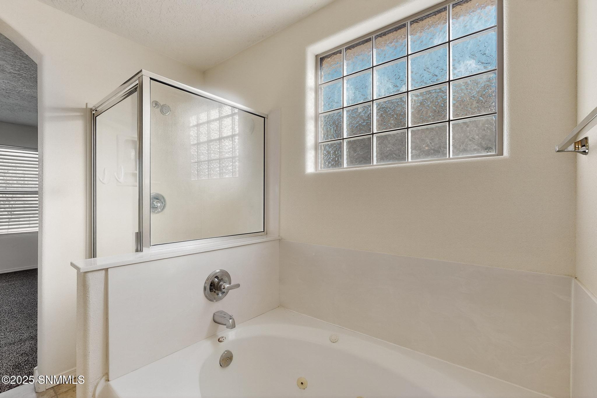 29-3D-Casas-2527-Candlewood-Cir-11132025