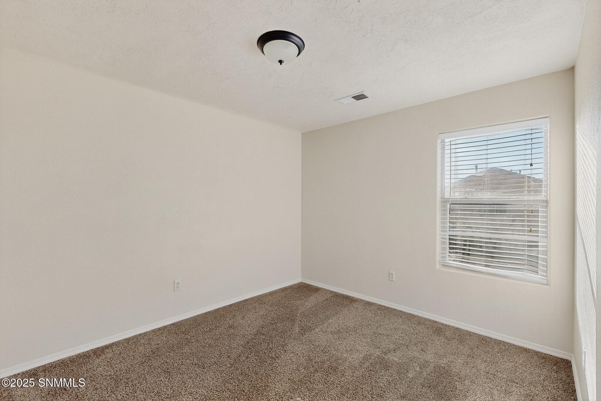 35-3D-Casas-2527-Candlewood-Cir-11132025