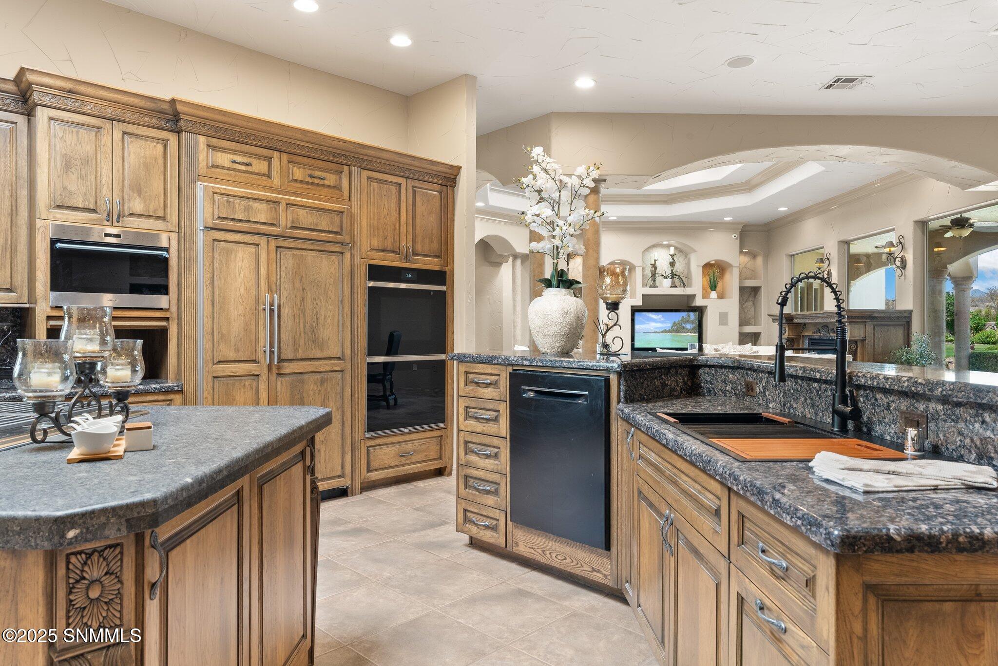 82-web-or-mls-5441-superstition-dr