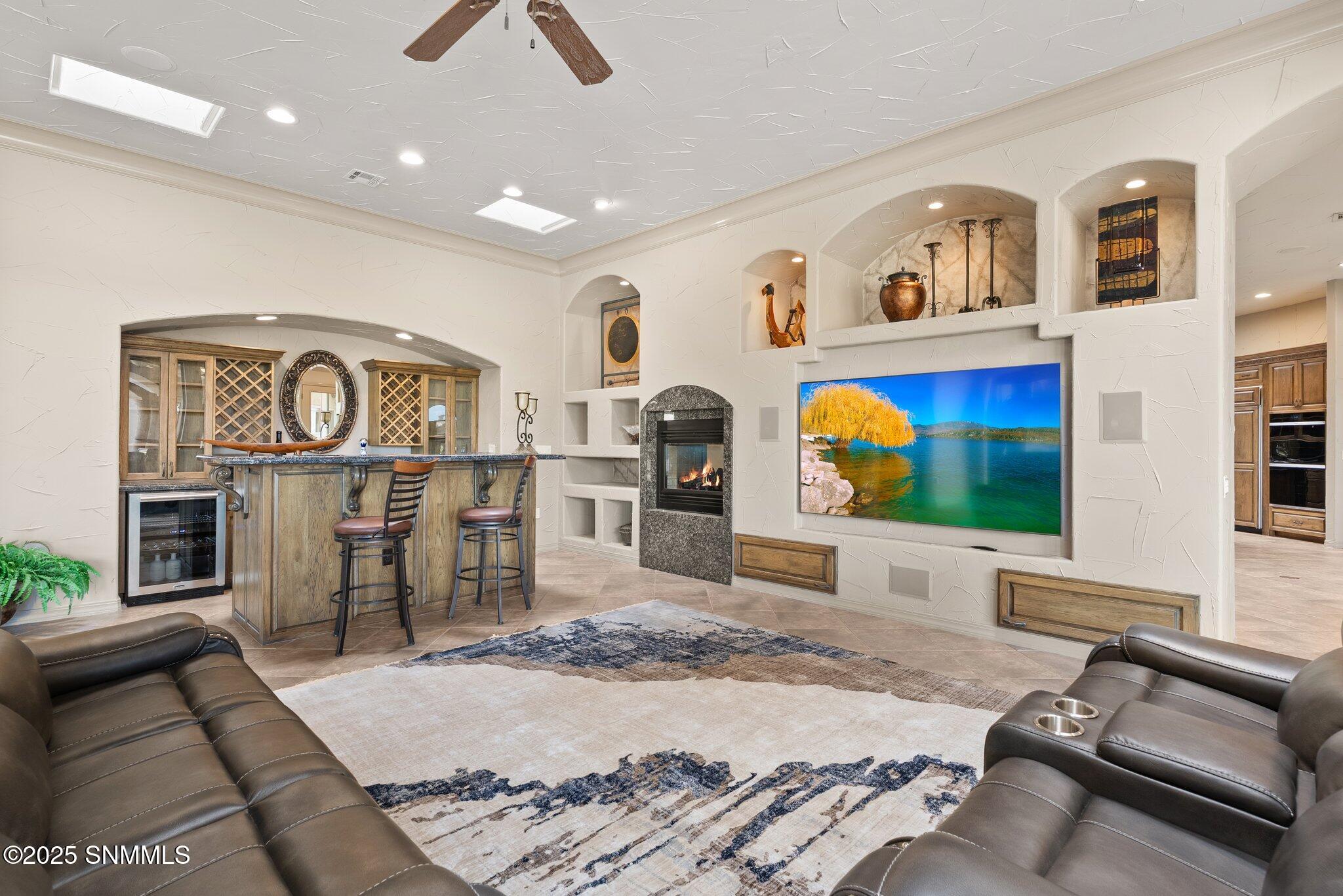 35-web-or-mls-5441-superstition-dr