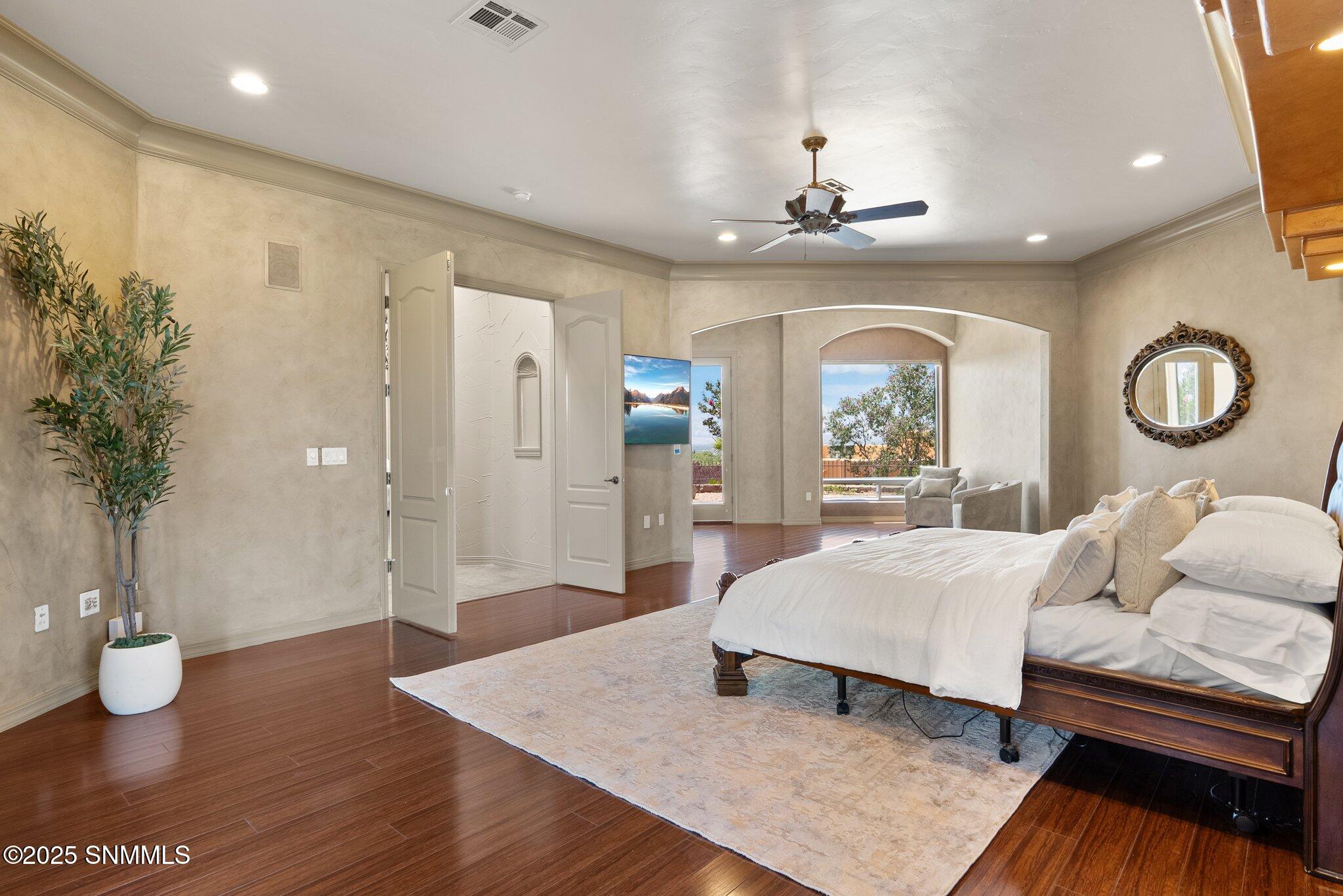 50-web-or-mls-5441-superstition-dr