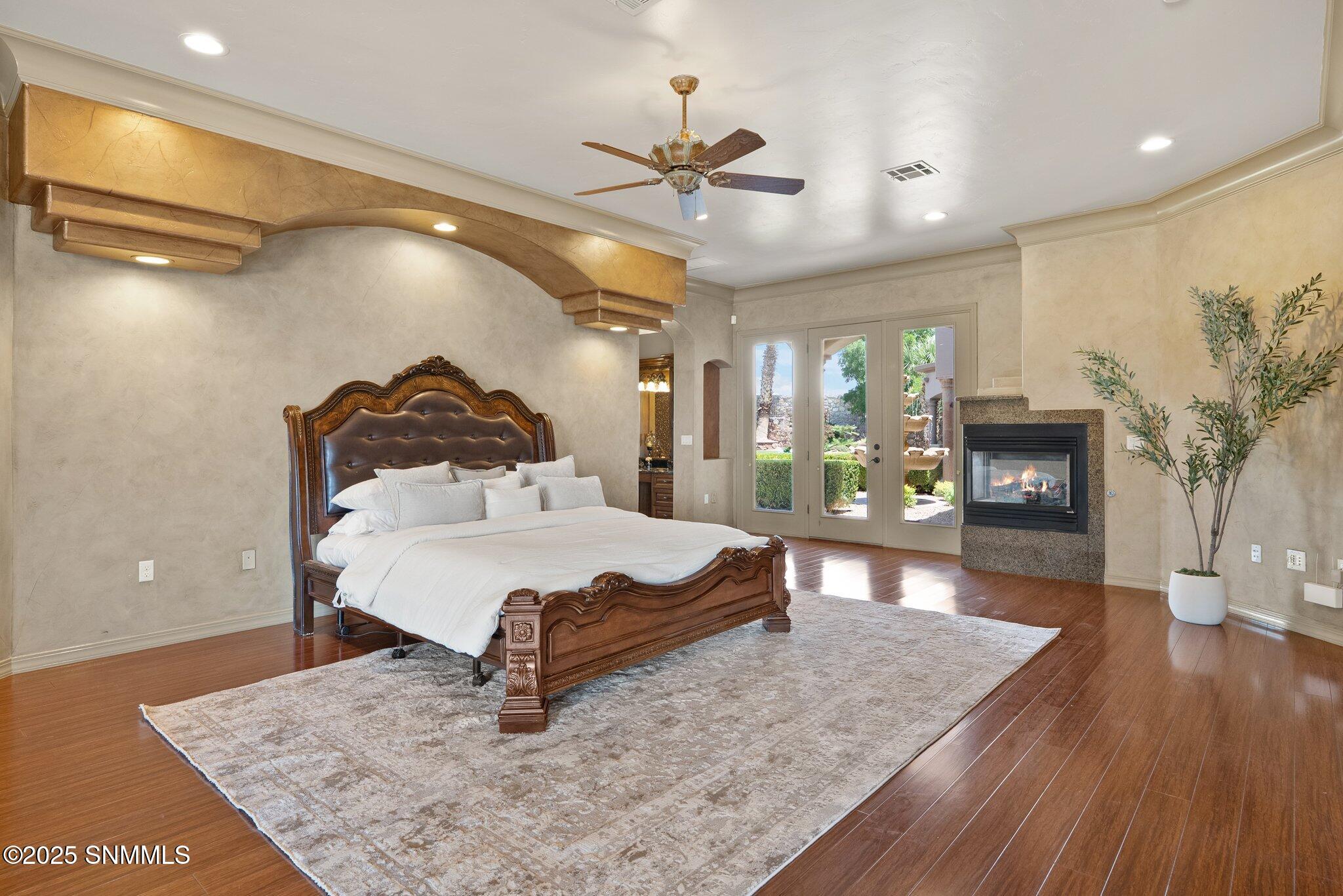 48-web-or-mls-5441-superstition-dr