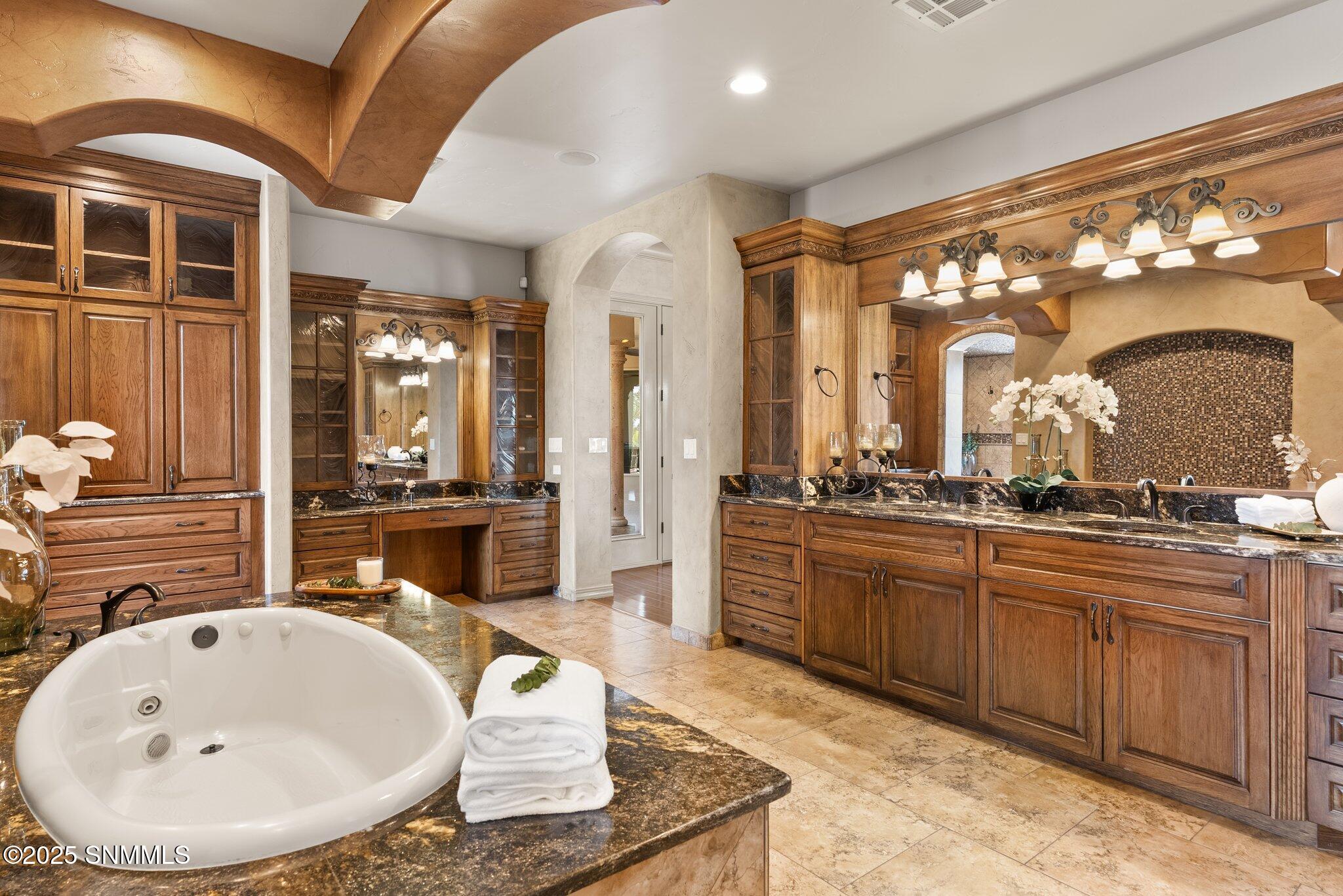 53-web-or-mls-5441-superstition-dr