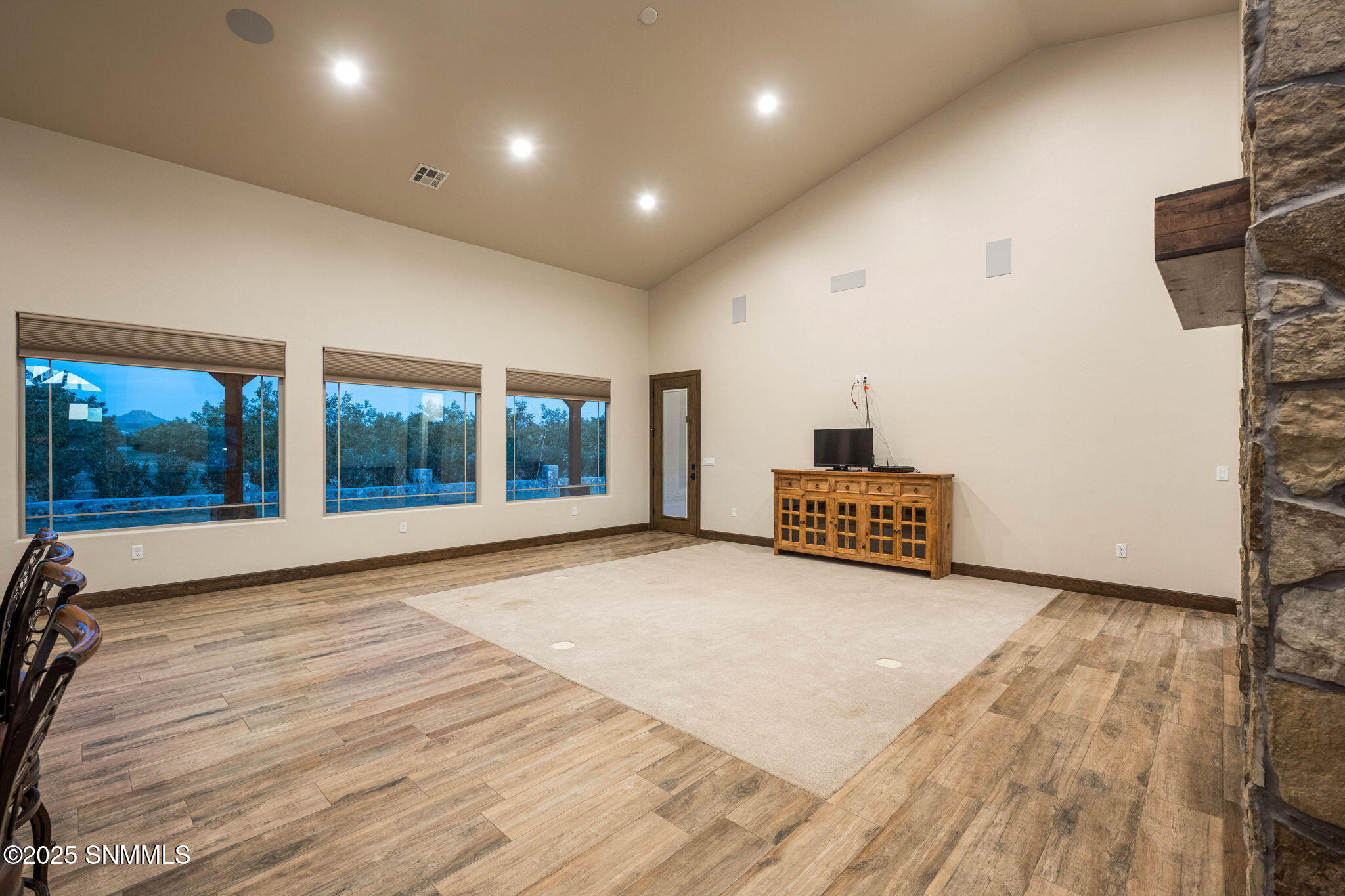 9-web-or-mls-Snappin Homes (DonaAna7403)