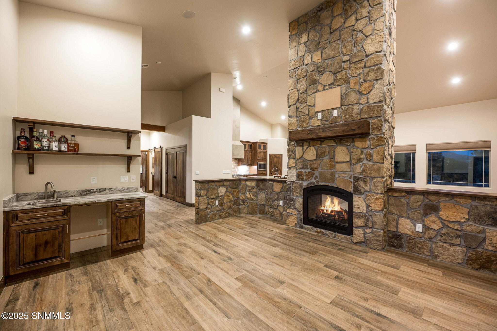 24-web-or-mls-Snappin Homes (DonaAna7403