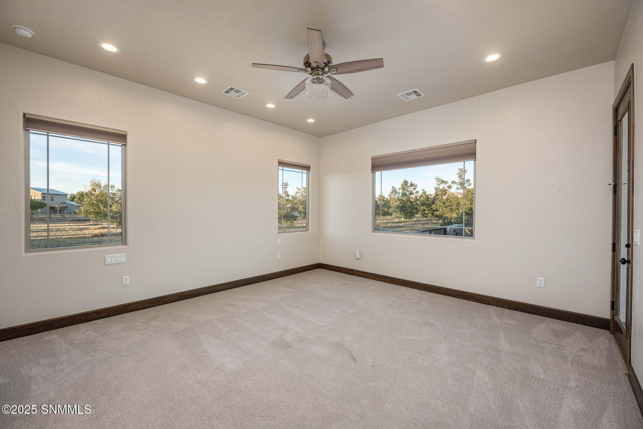 31-web-or-mls-Snappin Homes (DonaAna7403