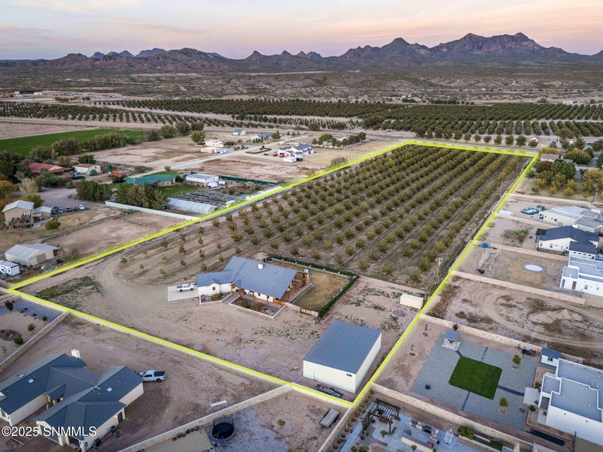 79-web-or-mls-Snappin Homes (DonaAna7403