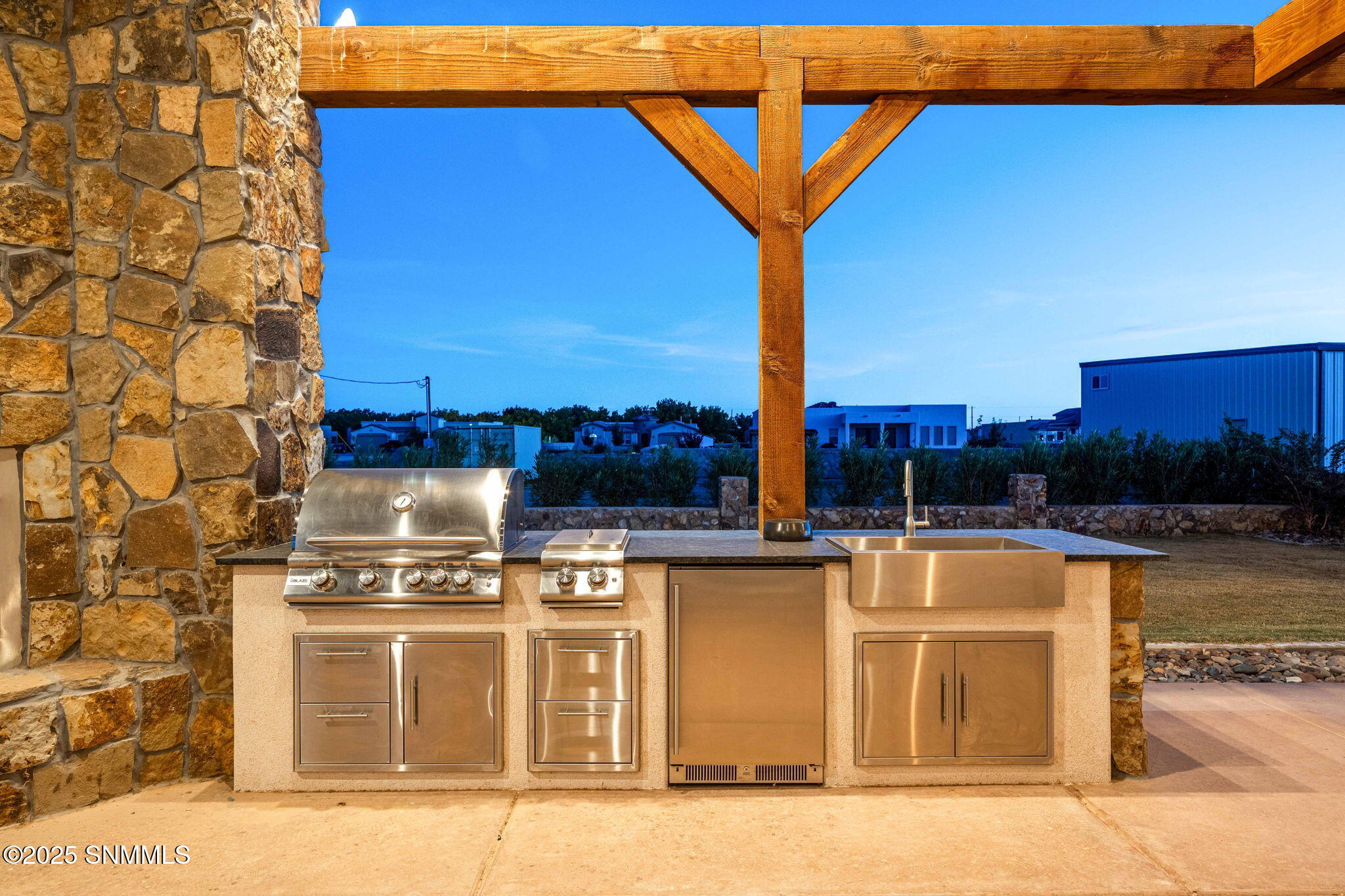 51-web-or-mls-Snappin Homes (DonaAna7403