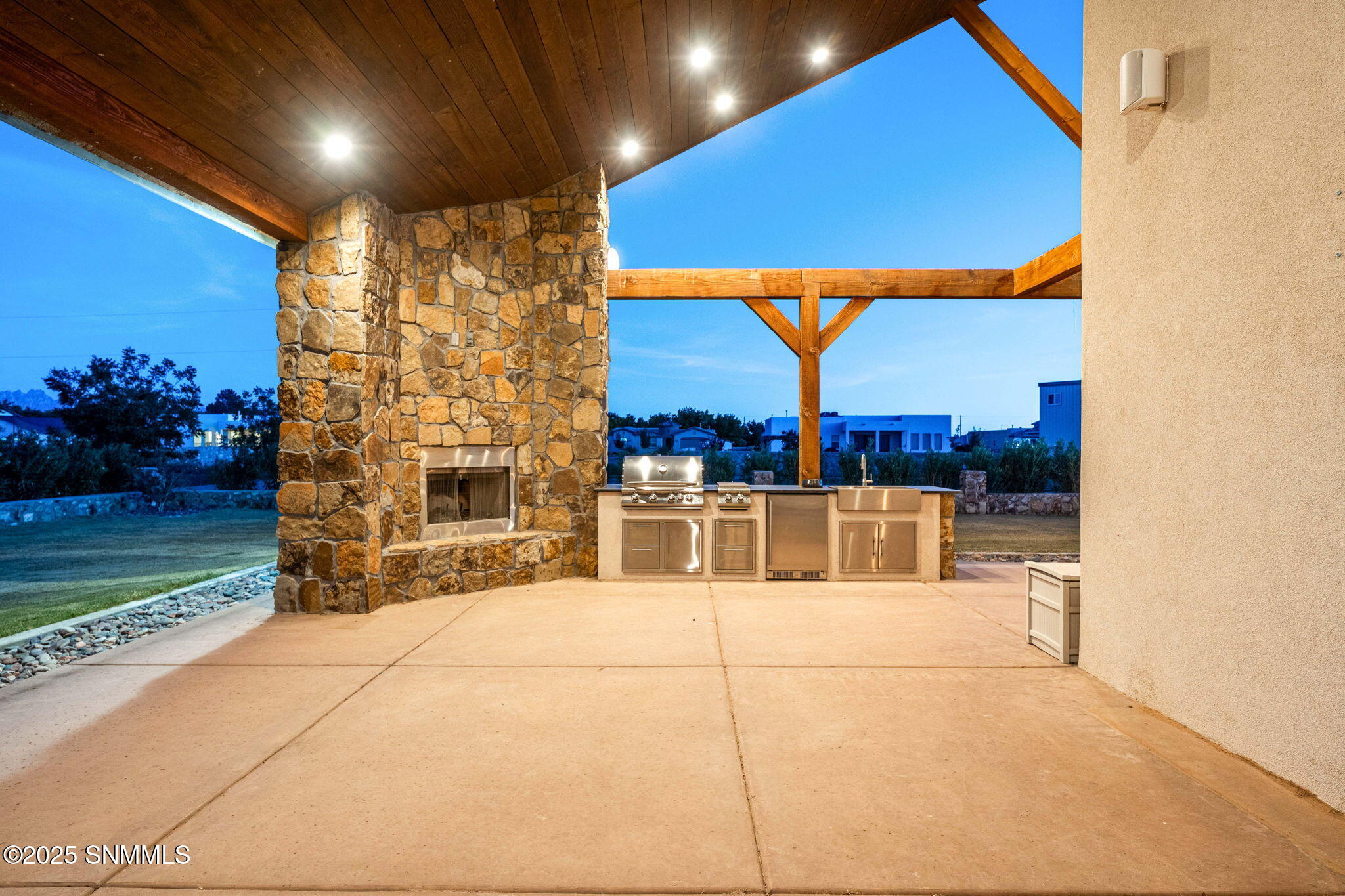 50-web-or-mls-Snappin Homes (DonaAna7403