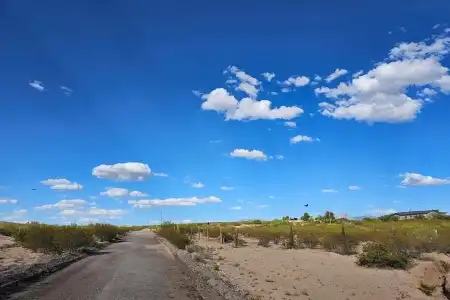 31 Tucson Avenue, Las Cruces, New Mexico 88012, ,Land,For Sale,Tucson,2503587