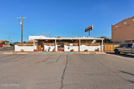 600 Amador Avenue, Las Cruces, New Mexico 88001, ,Commercial Sale,For Sale,Amador,2503581