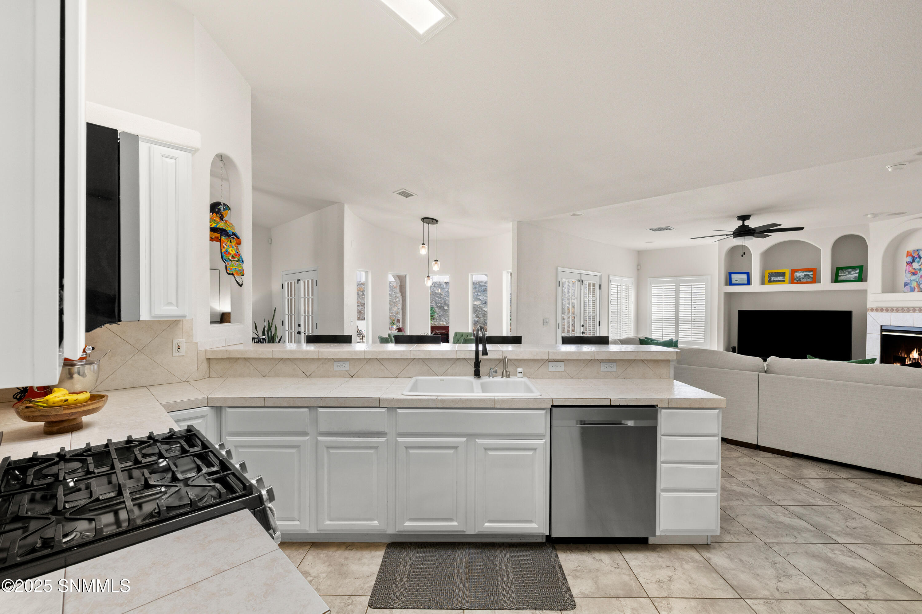 3548-Mission-MLS-Camera-Guy-18