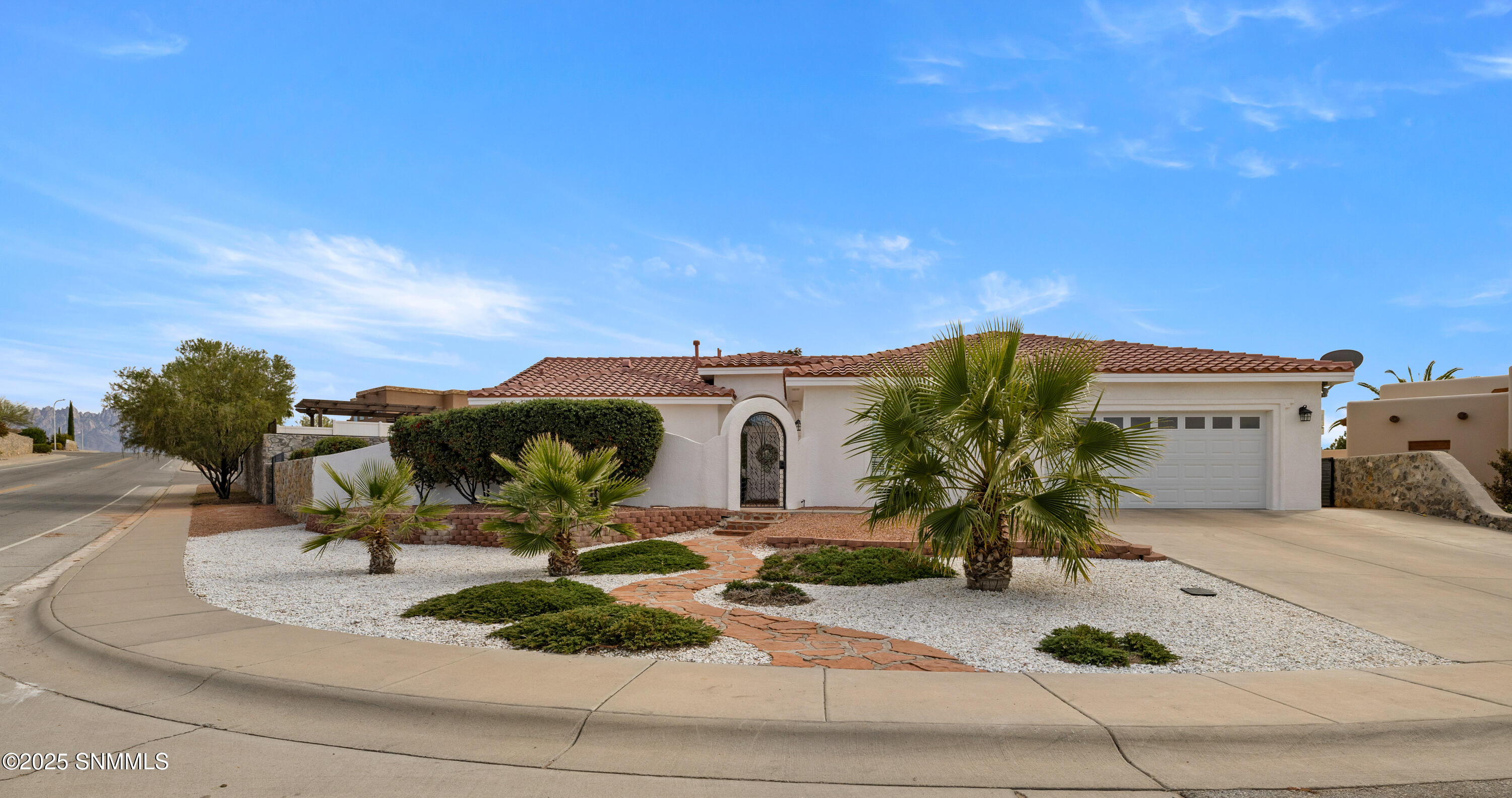 3548-Mission-MLS-Camera-Guy-2