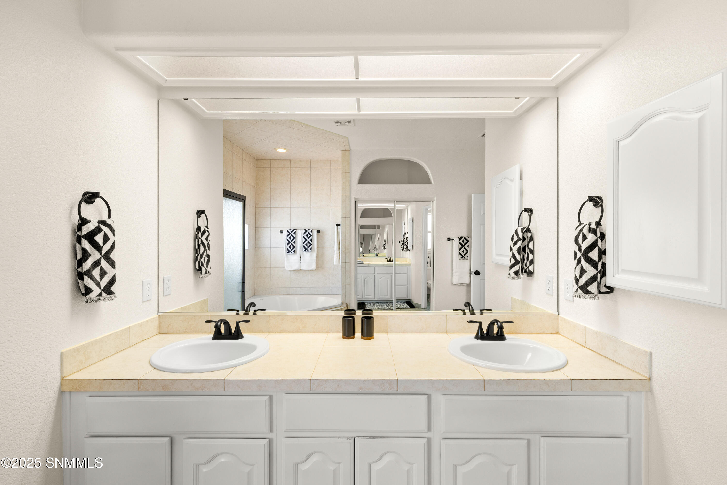 3548-Mission-MLS-Camera-Guy-32