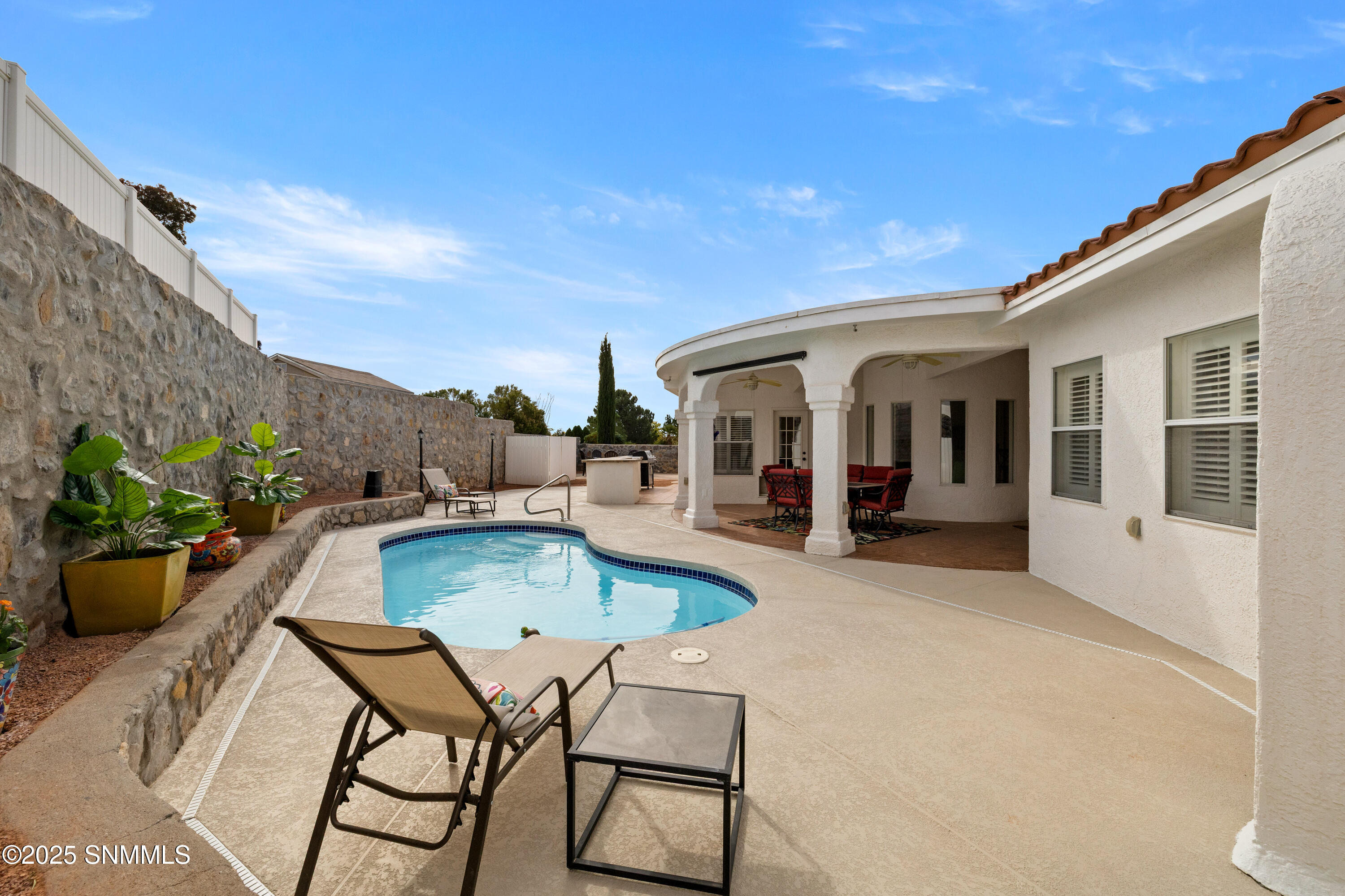 3548-Mission-MLS-Camera-Guy-41