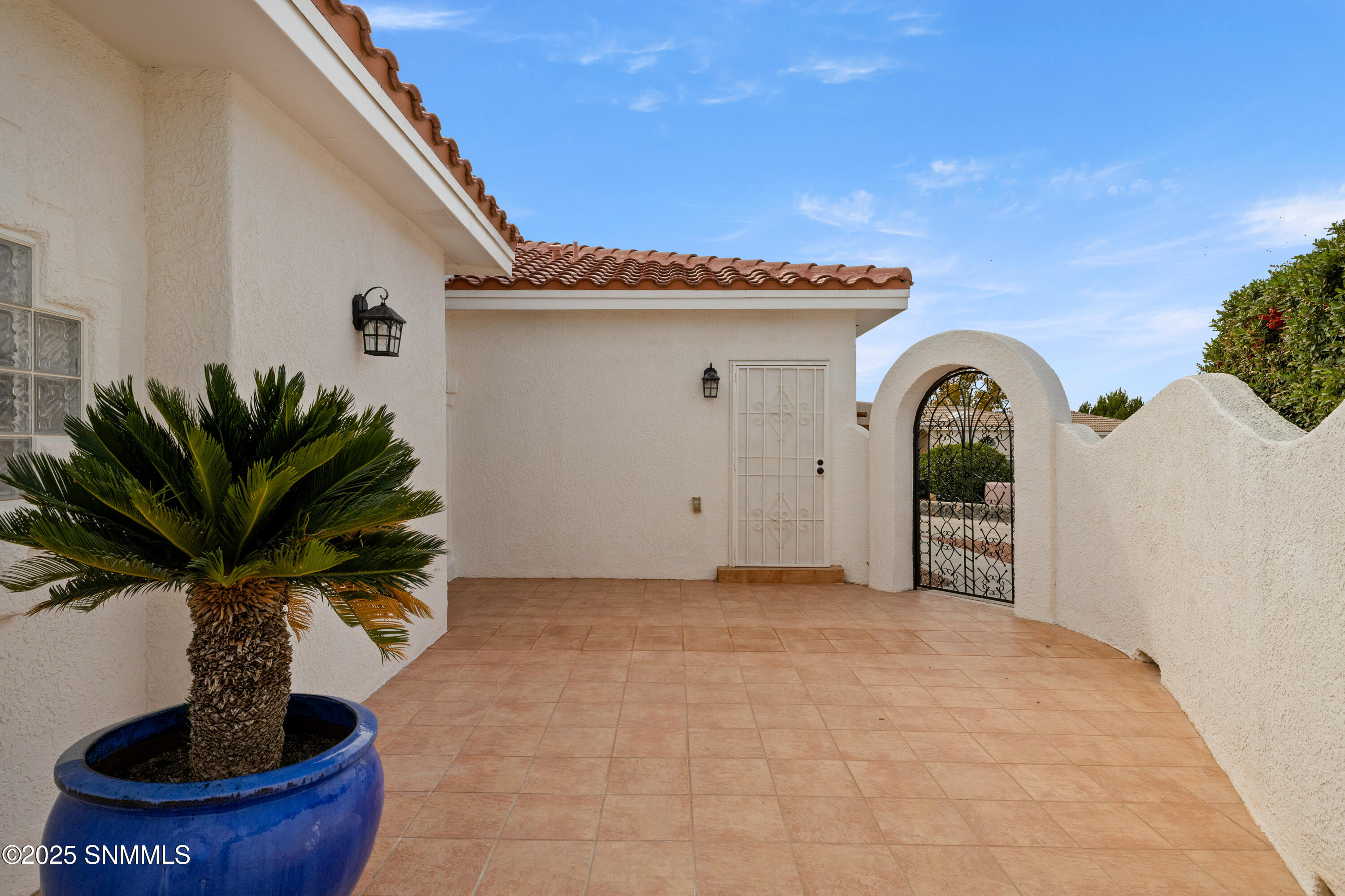 3548-Mission-MLS-Camera-Guy-6