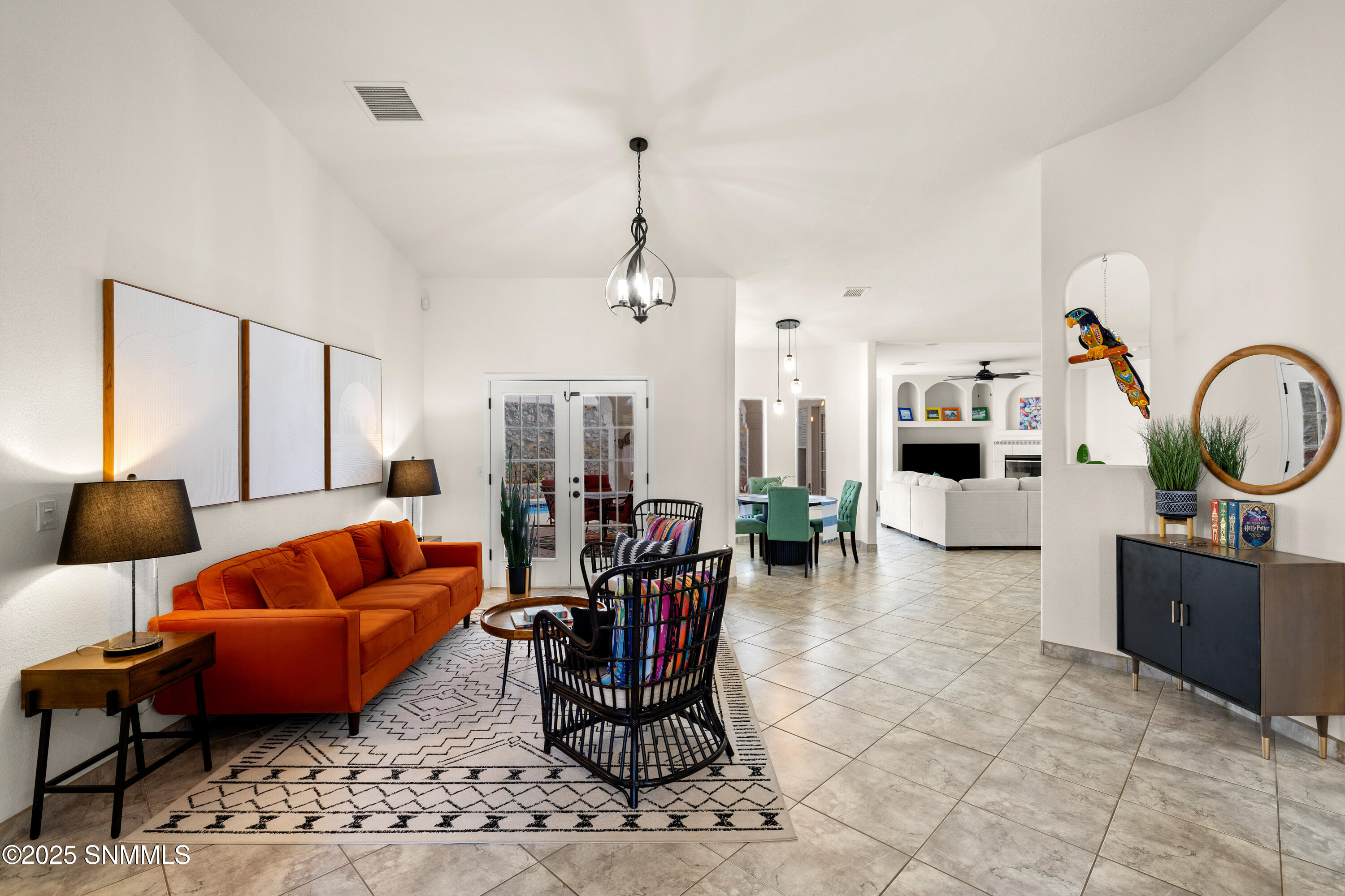 3548-Mission-MLS-Camera-Guy-8