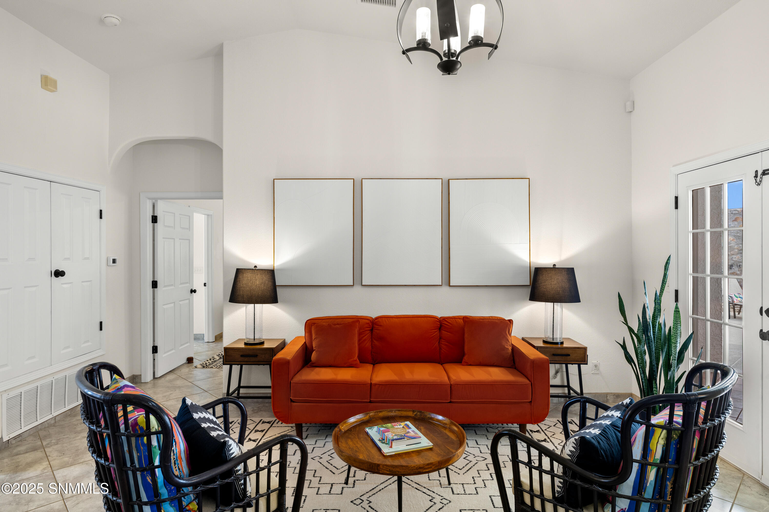 3548-Mission-MLS-Camera-Guy-9