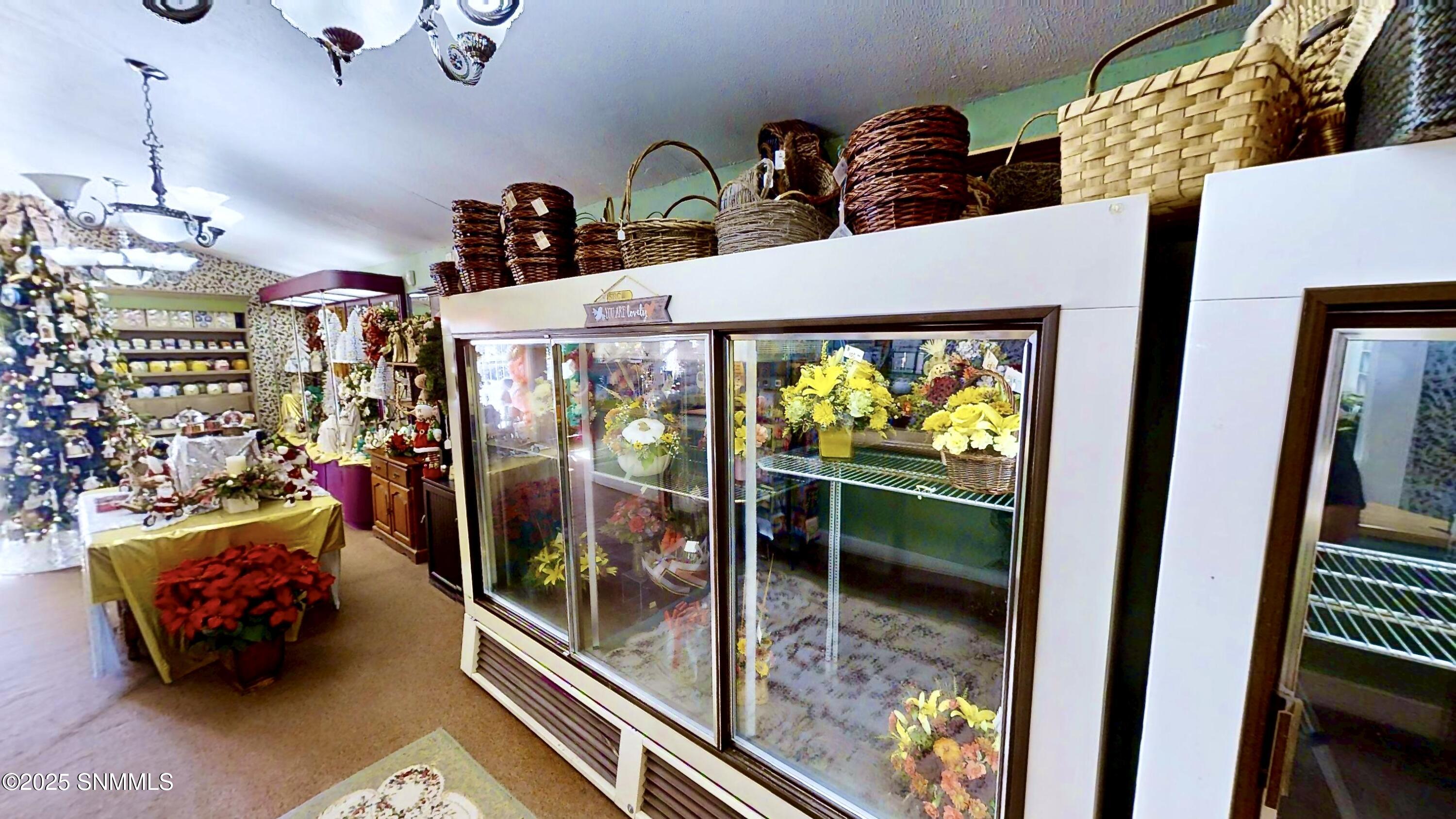 405-W-Alameda-St-11102025_071349