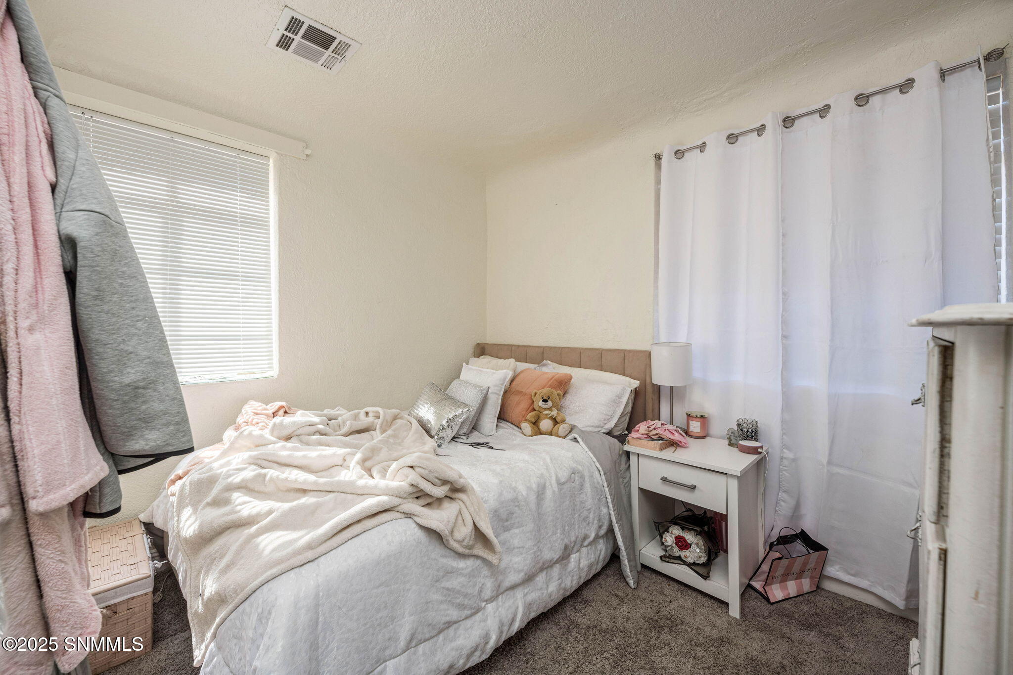 506 E May 3rd bedroom