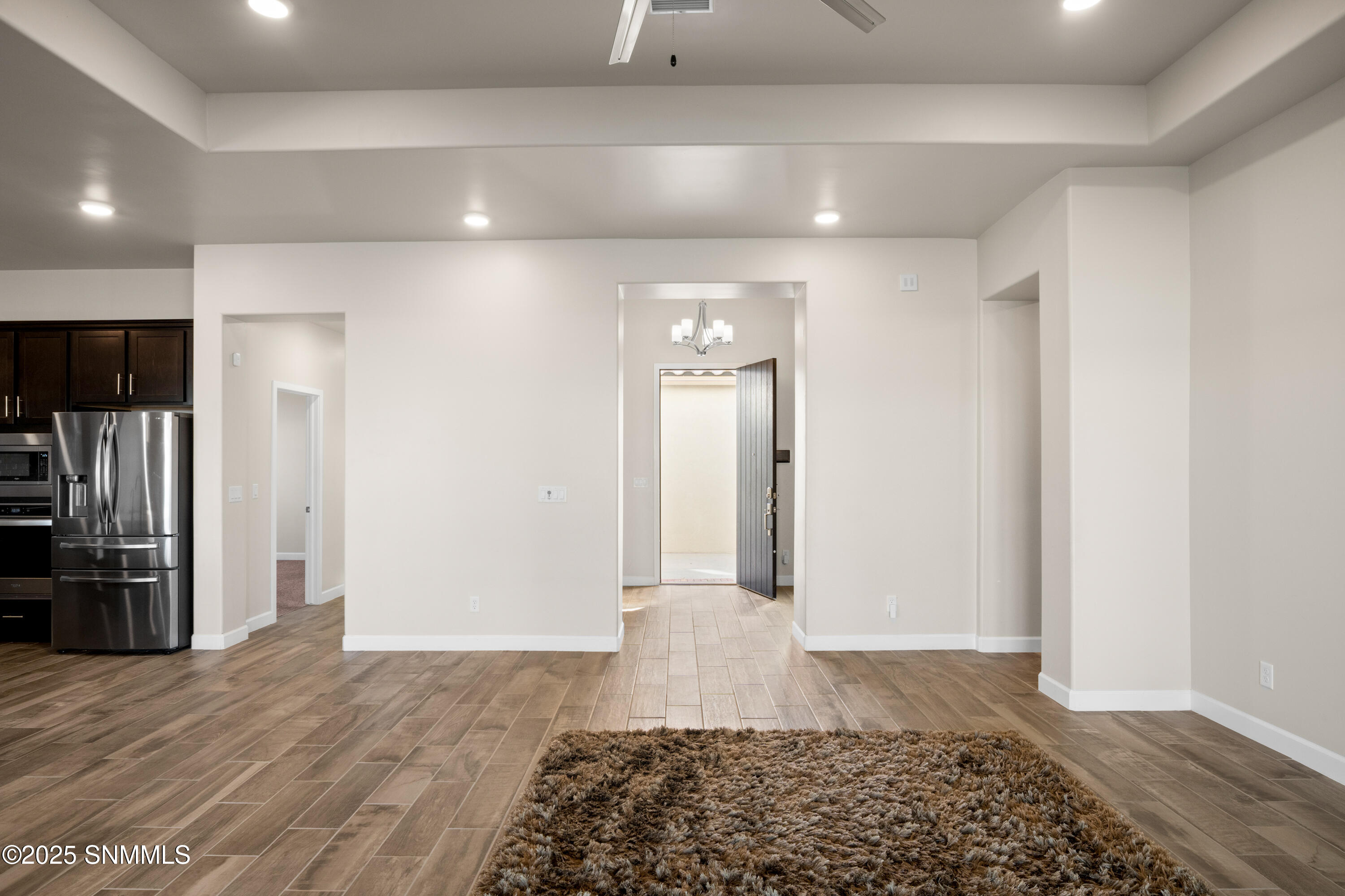 380-Leghorn-MLS-Camera-Guy-18