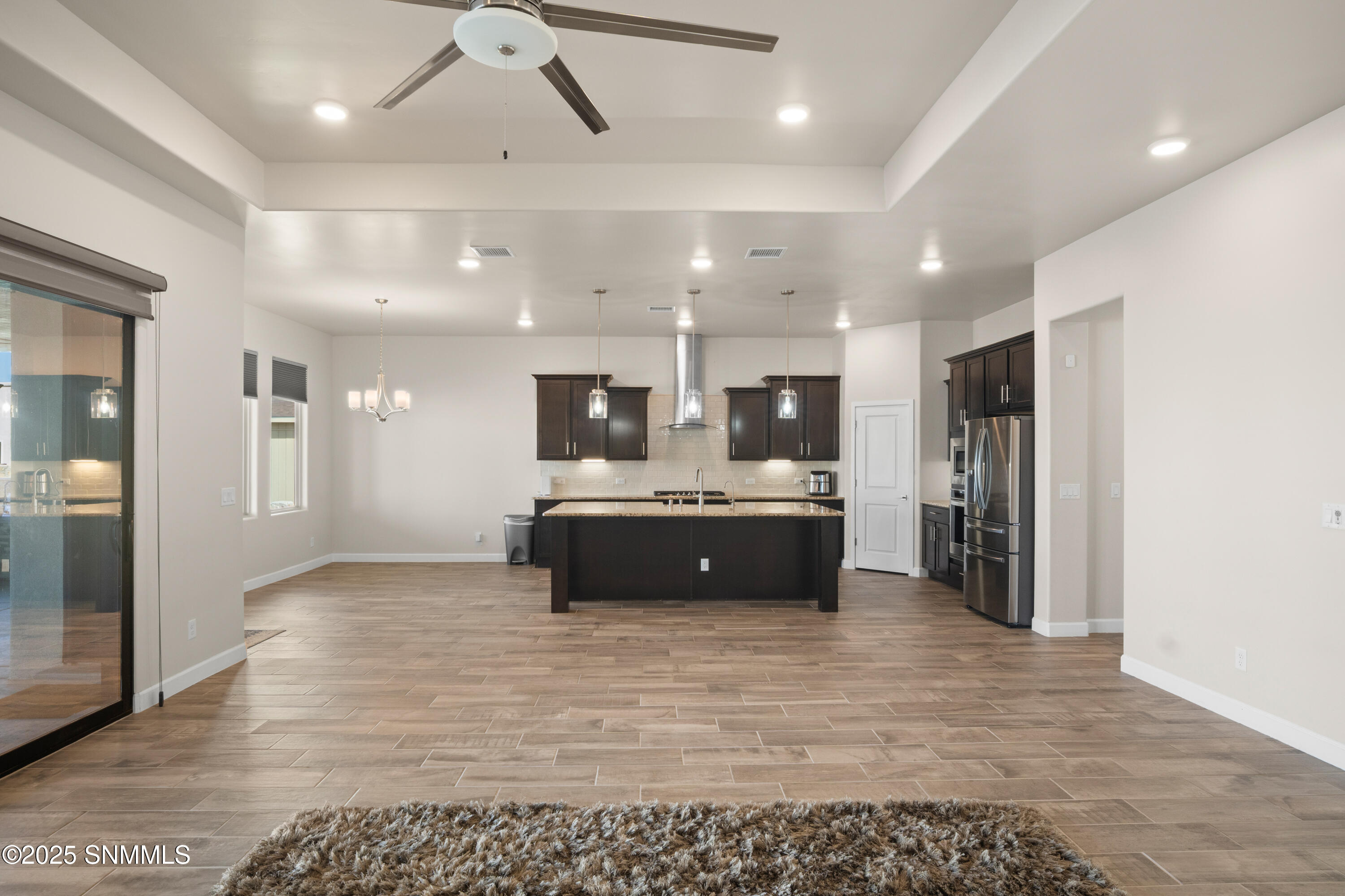 380-Leghorn-MLS-Camera-Guy-17