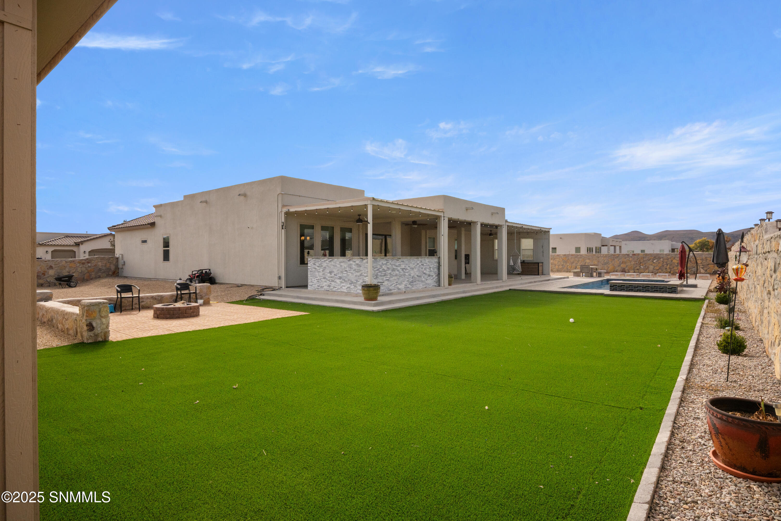 380-Leghorn-MLS-Camera-Guy-61