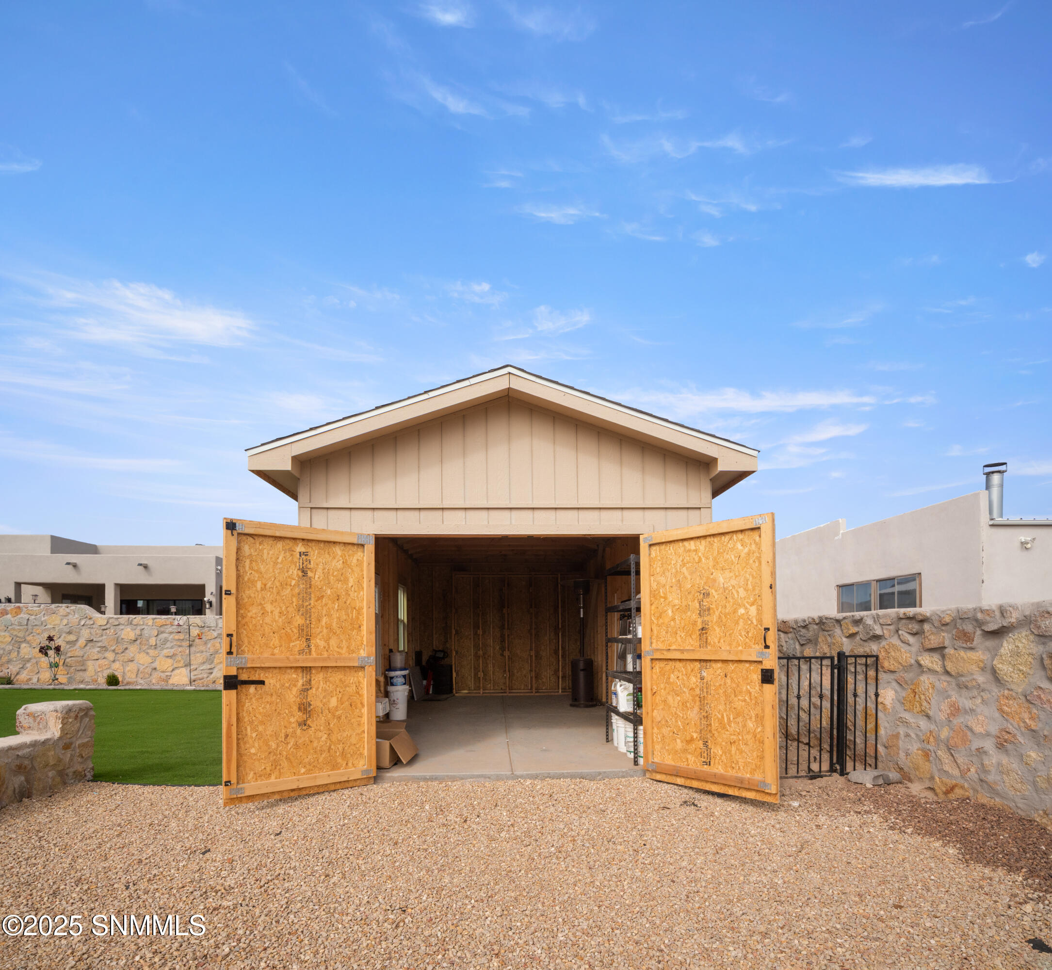 380-Leghorn-MLS-Camera-Guy-65