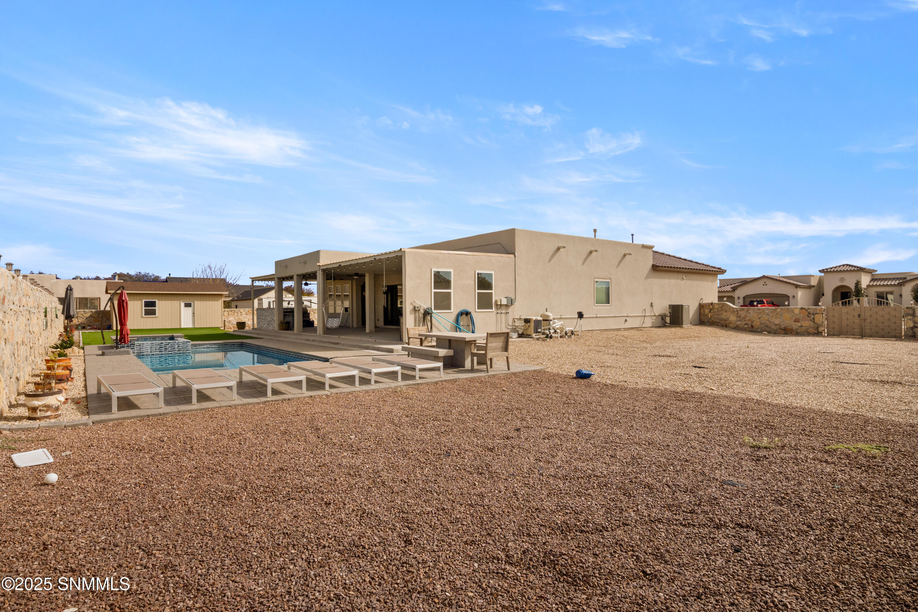 380-Leghorn-MLS-Camera-Guy-56