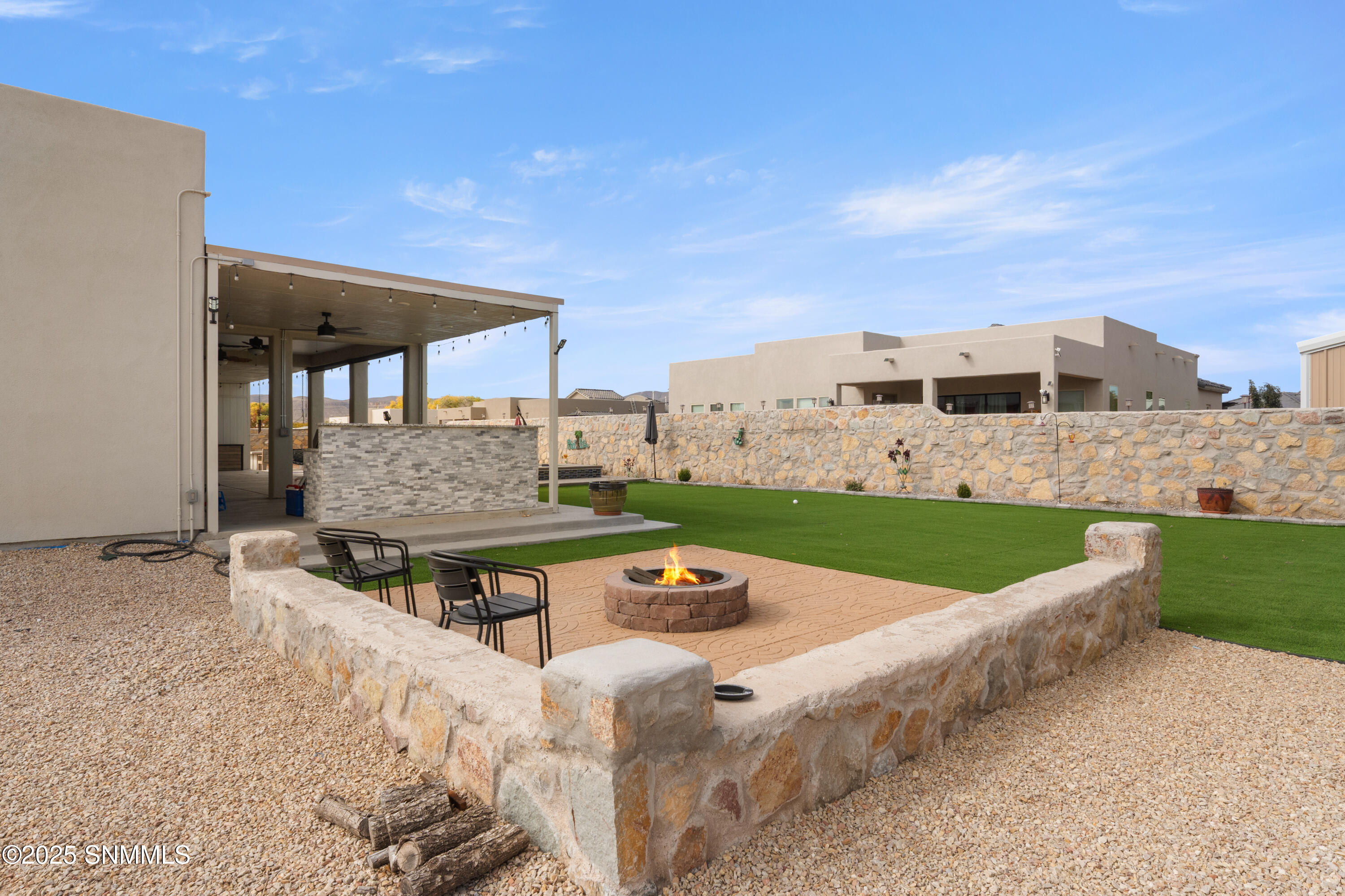 380-Leghorn-MLS-Camera-Guy-63