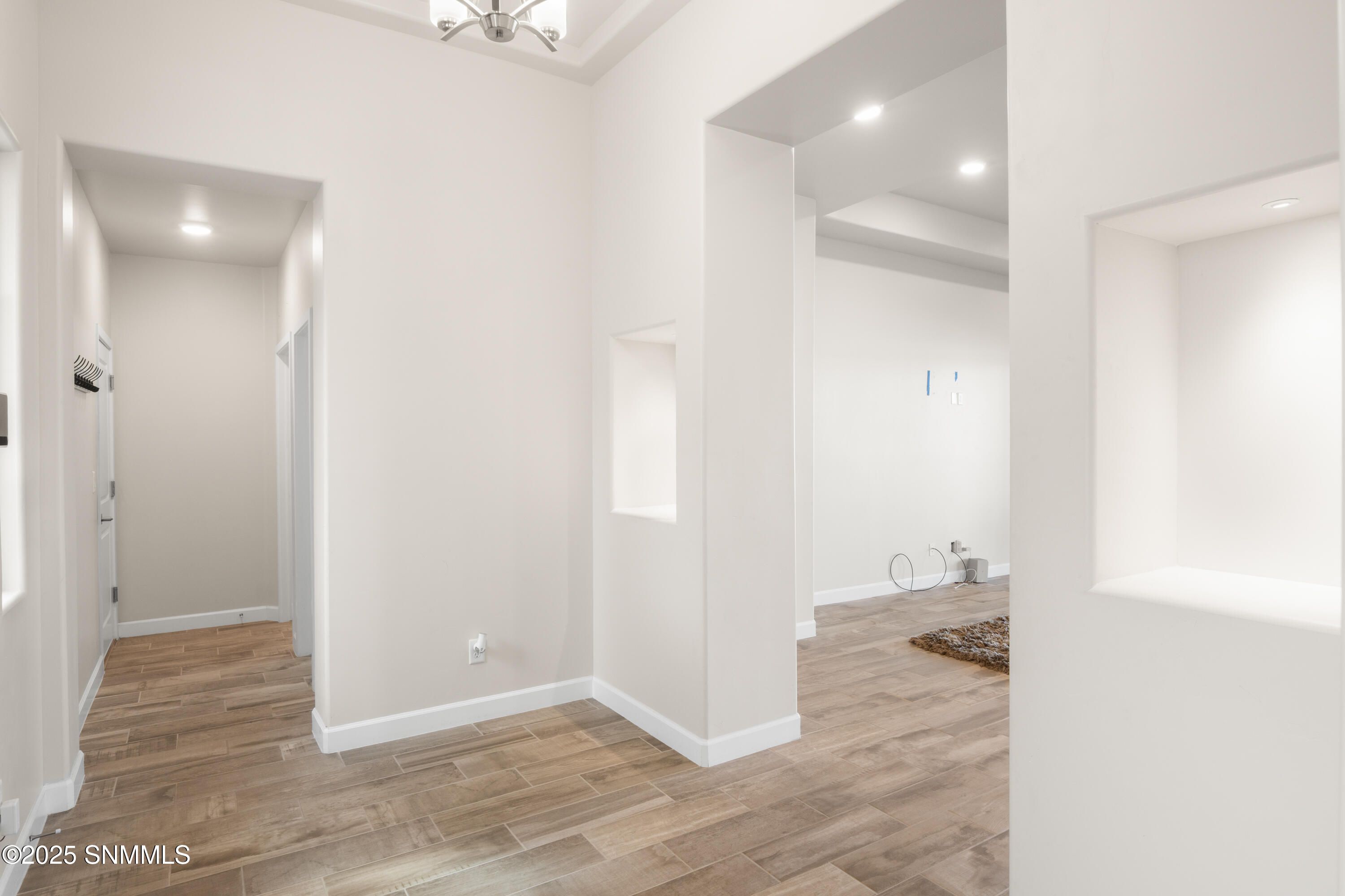 380-Leghorn-MLS-Camera-Guy-9