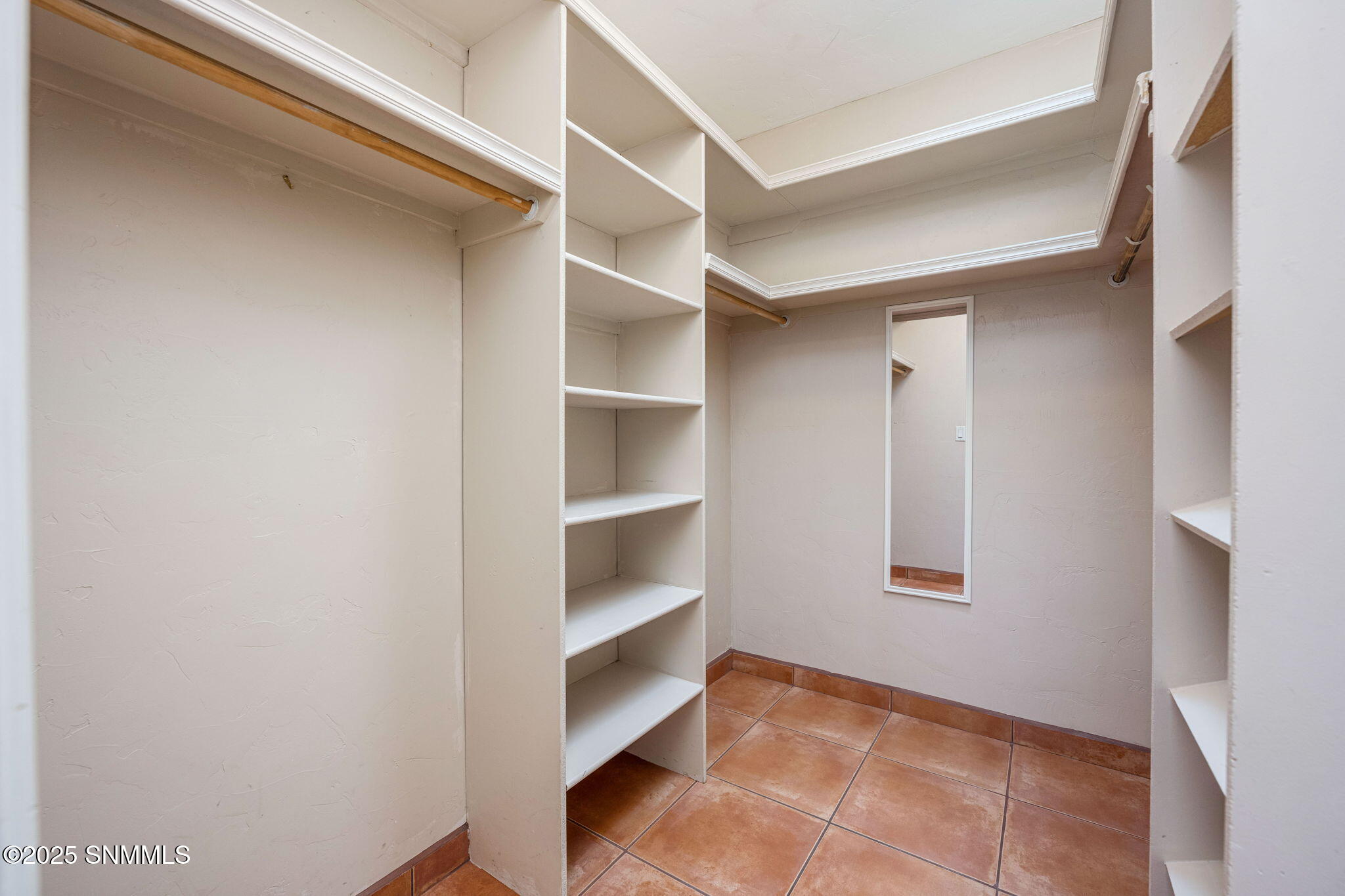 30-web-or-mls-Snappin Homes (SilkOak8801