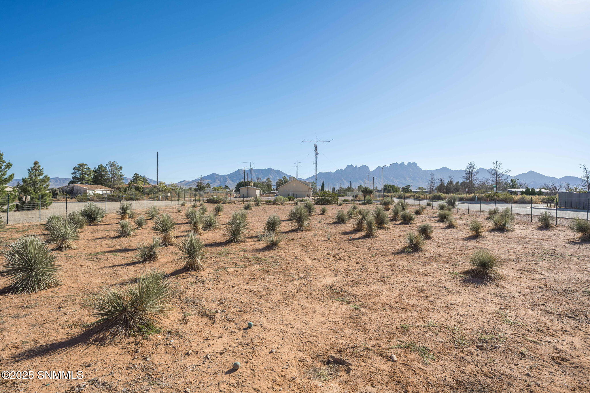 8-web-or-mls-Snappin Homes (Jefferson655