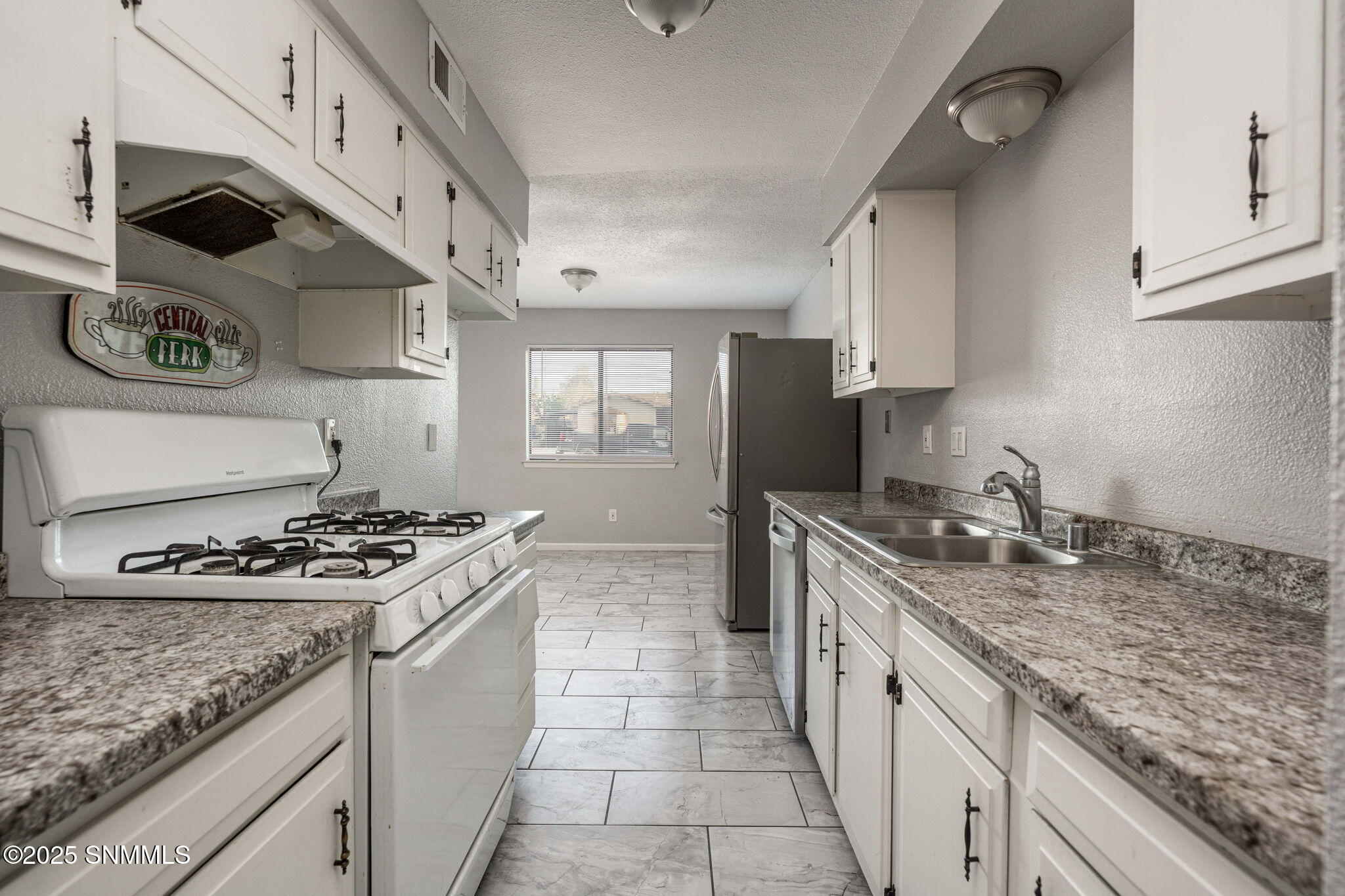 11-web-or-mls-Snappin Homes (Stanton1985