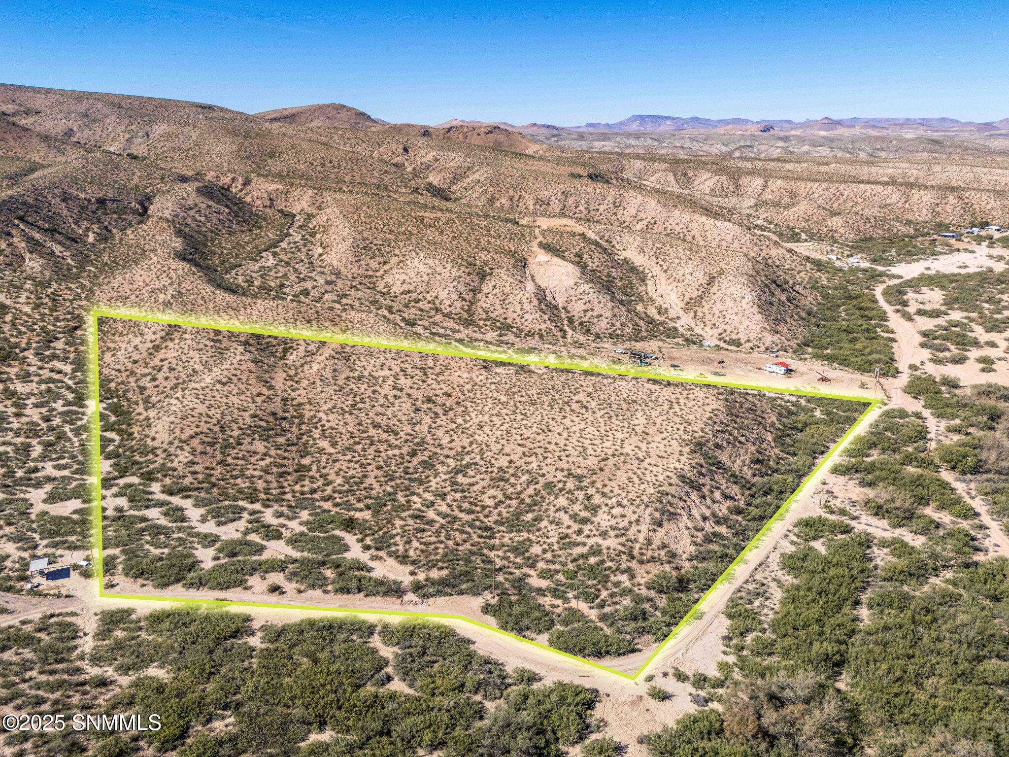 6-web-or-mls-Snappin Homes (RockyAcresR0