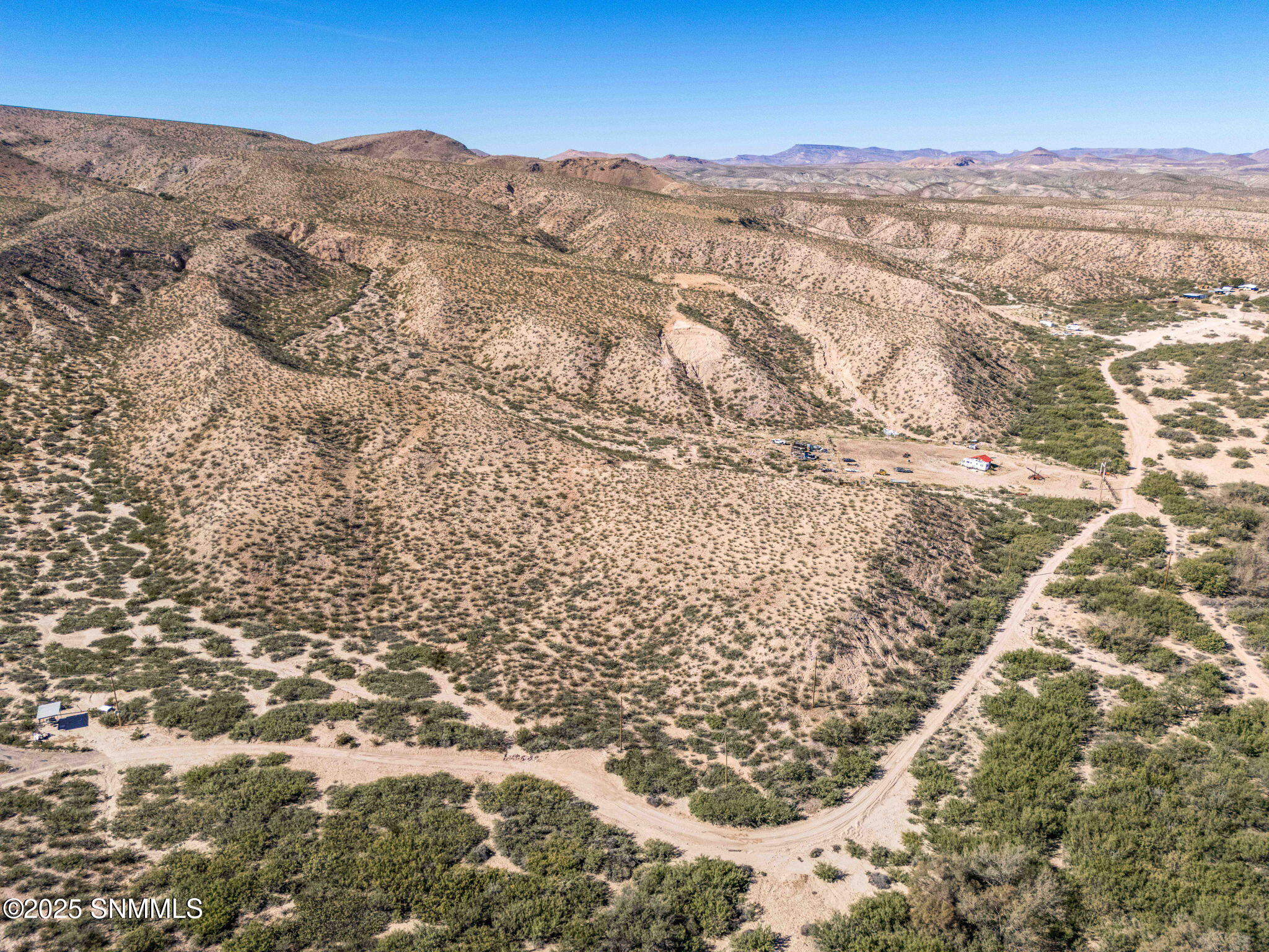 7-web-or-mls-Snappin Homes (RockyAcresR0